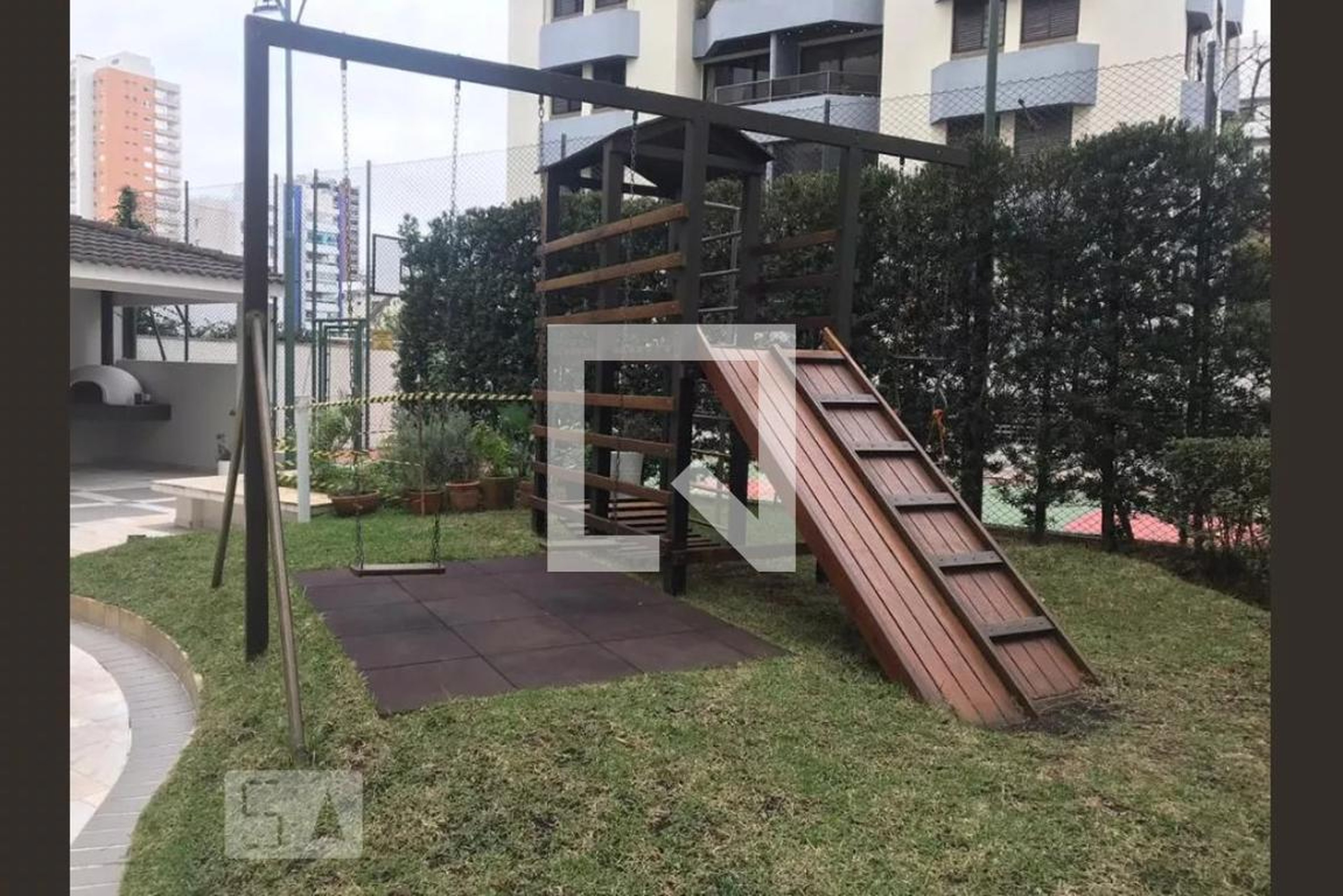 Playground - Casa Real