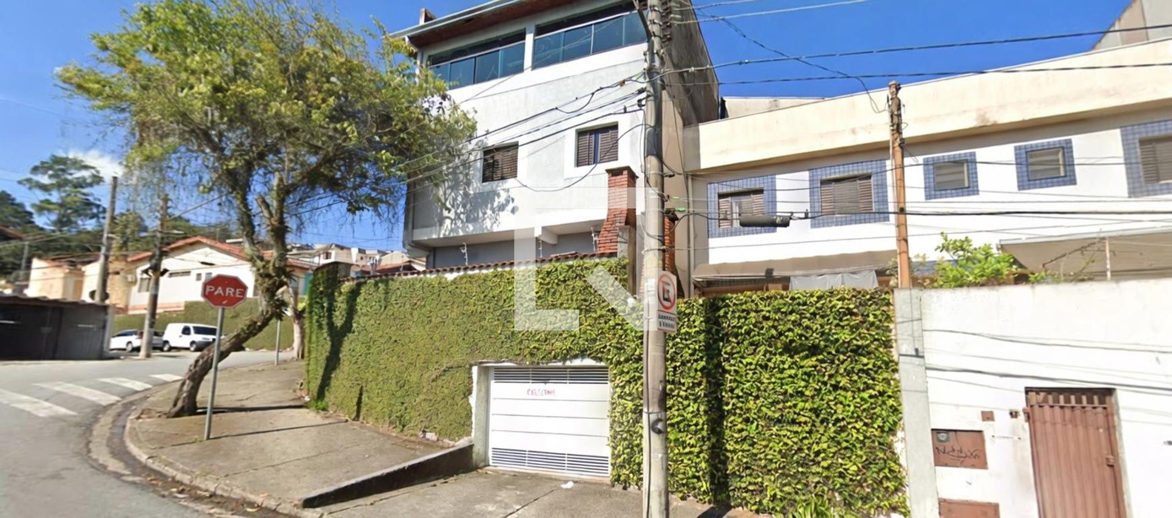 Fachada Condomínio em Rua 1 de Maio, 232