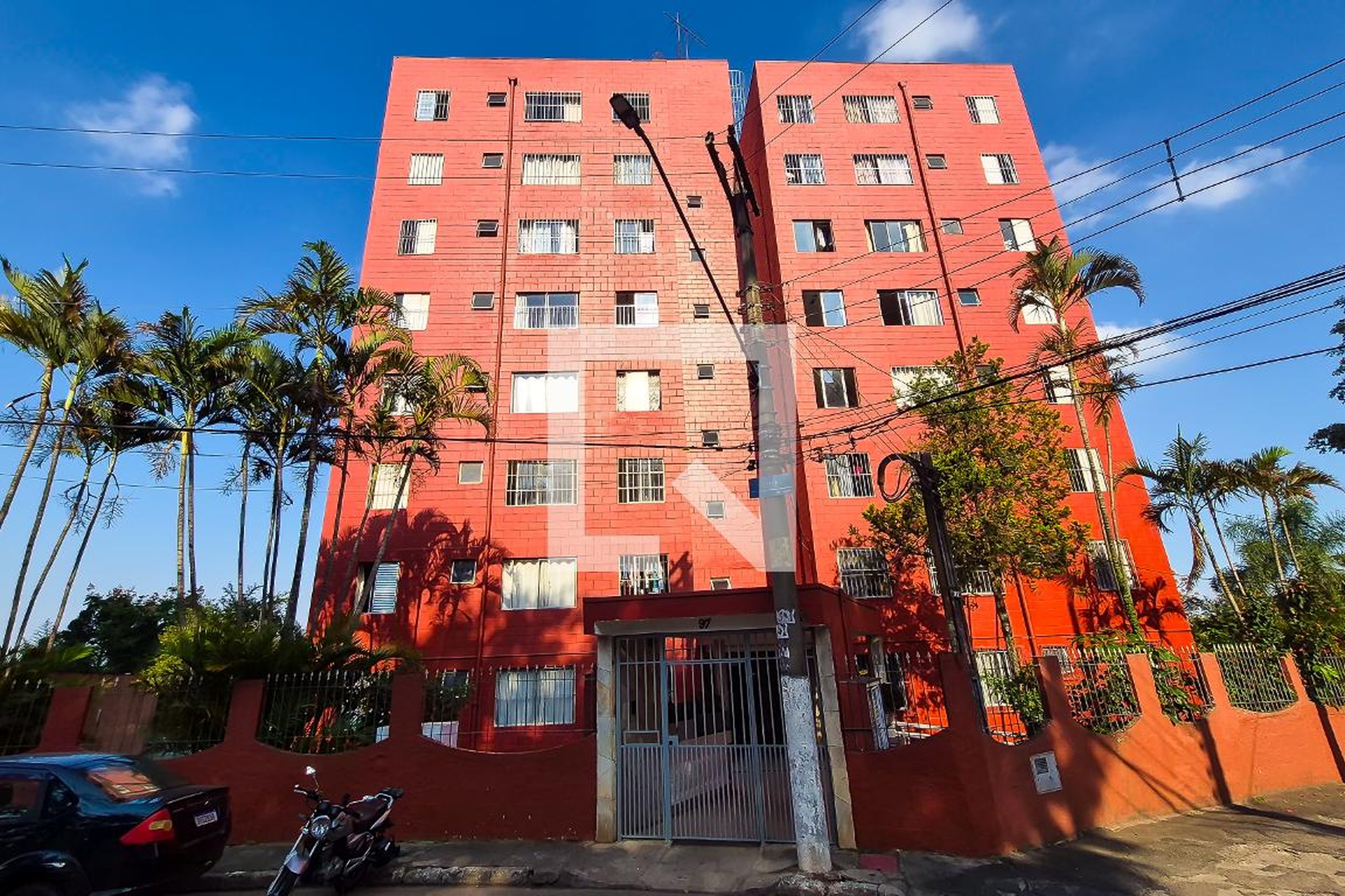 Fachada Condomínio em Rua Malamir, 97