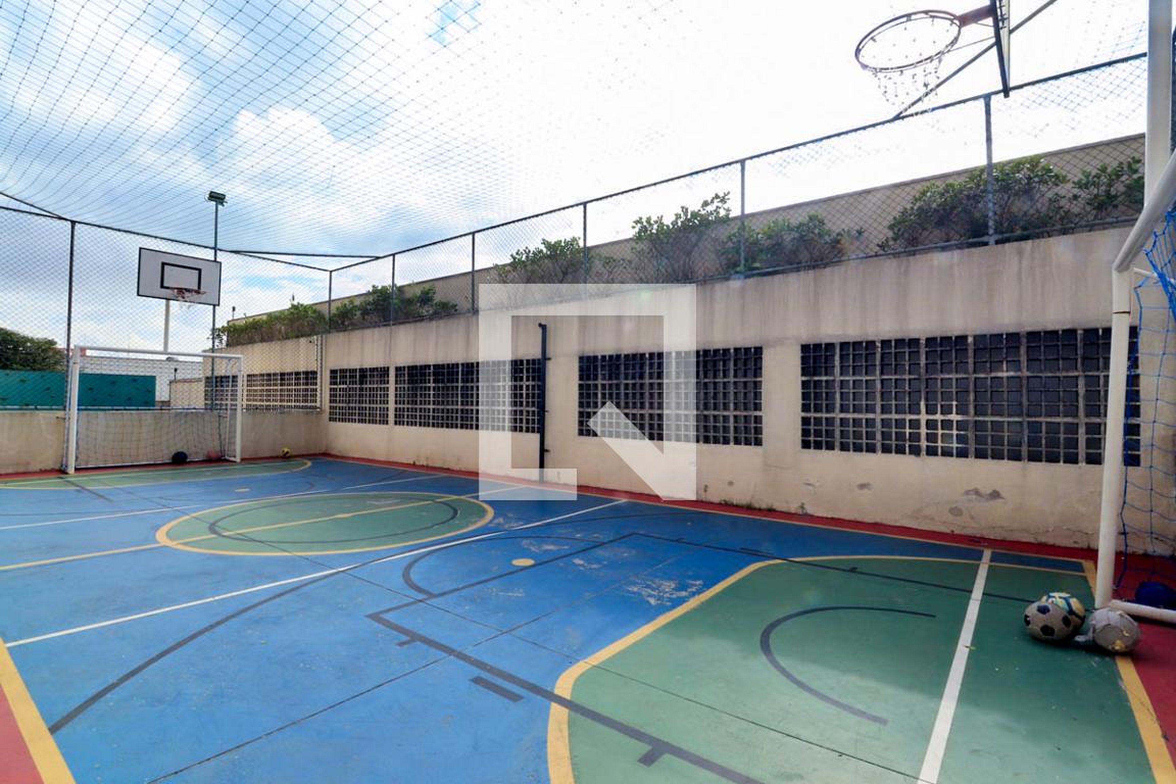 Quadra Esportiva - Paris