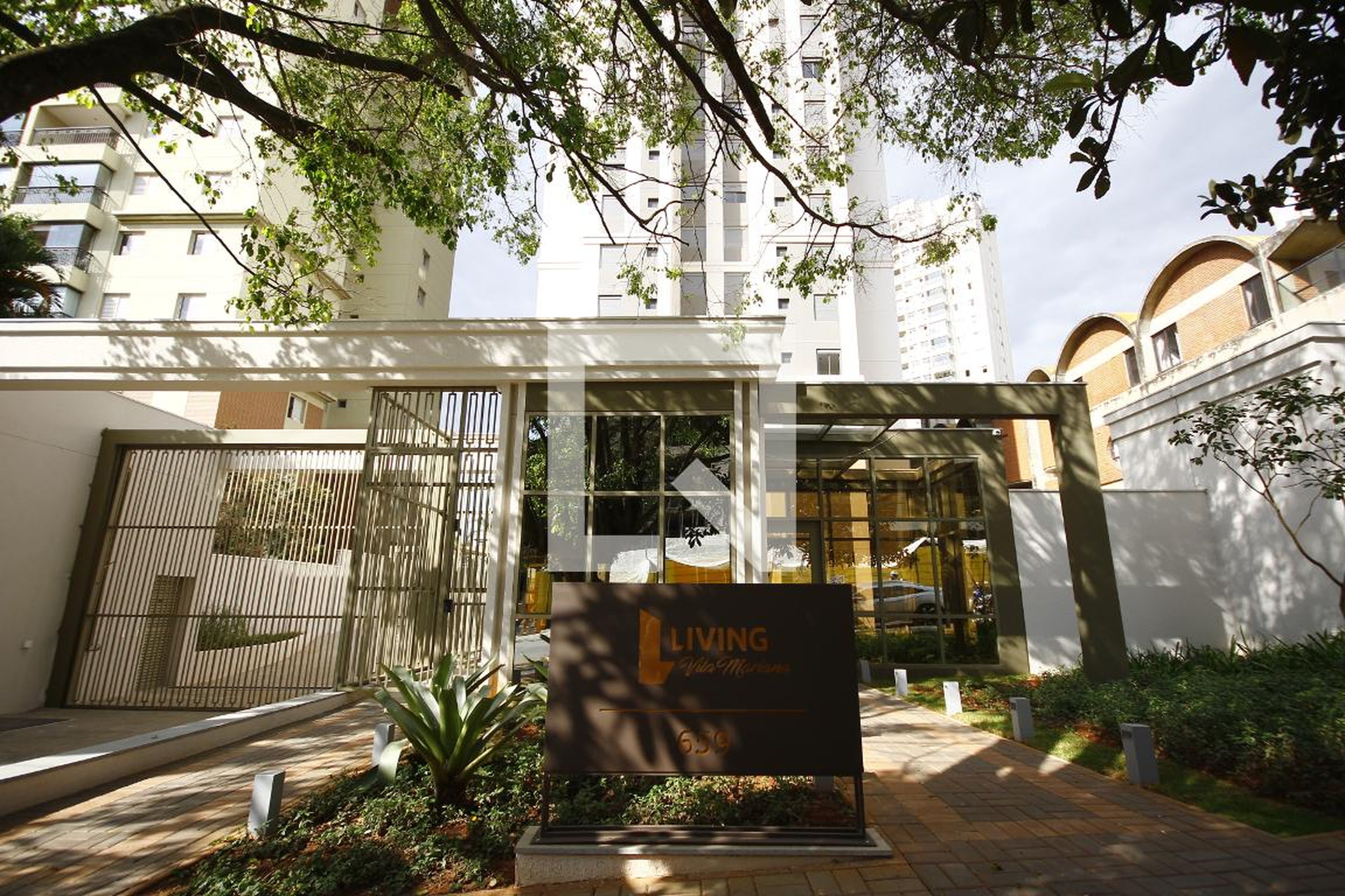 Fachada Condomínio Living Vila Mariana
