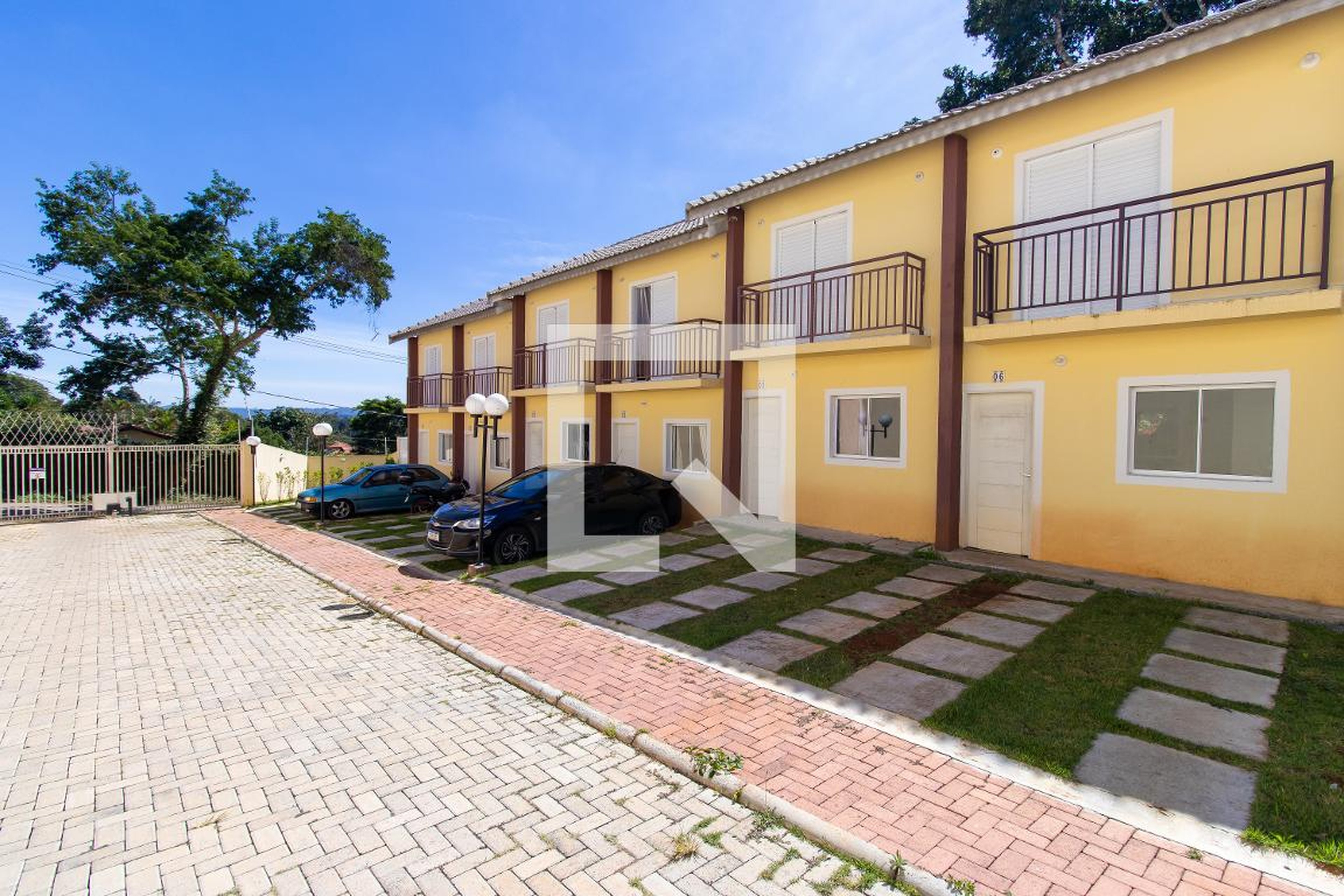 Fachada Condomínio em Rua Fênix, 541