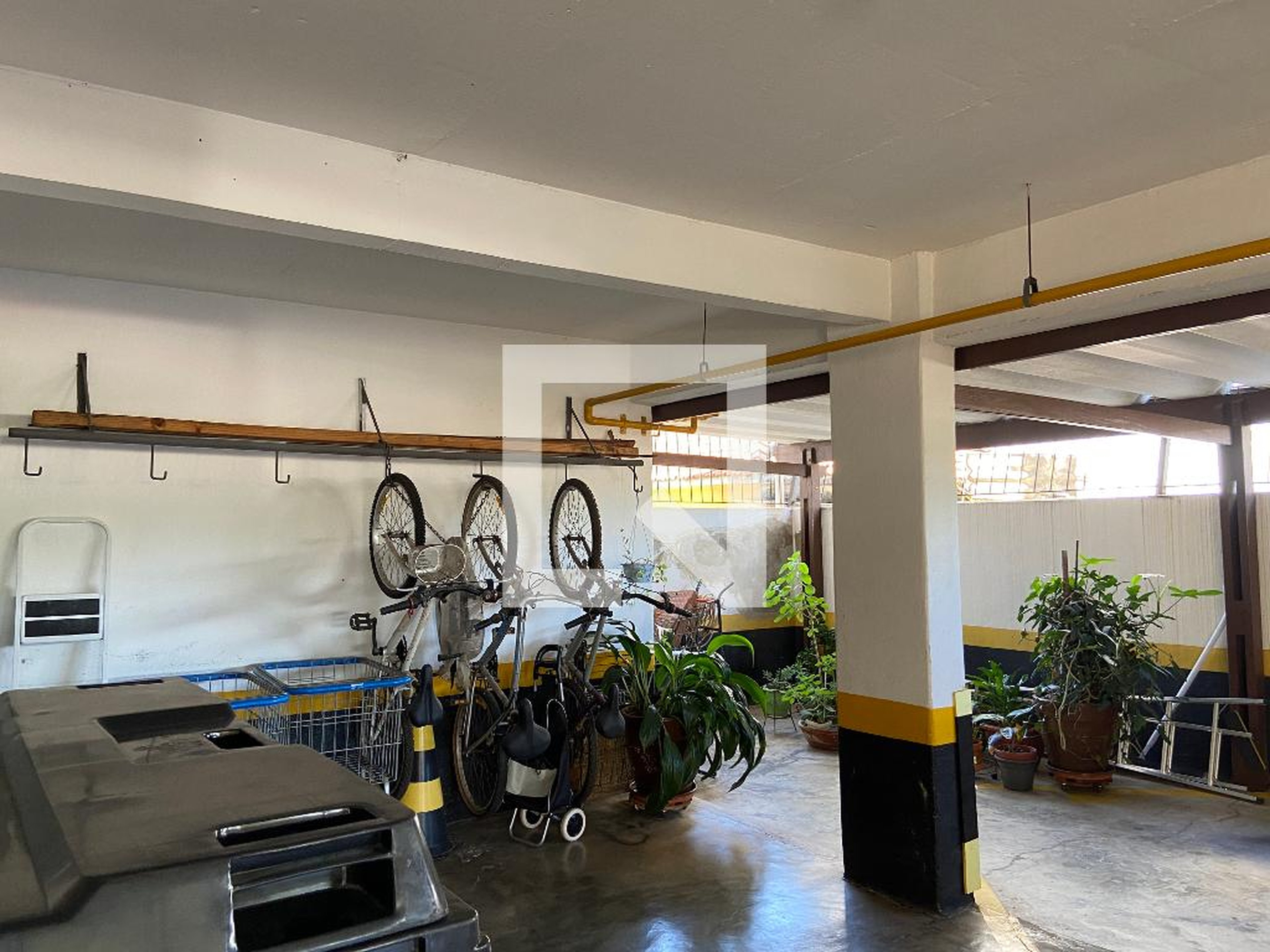Estacionamento - Edifício karla