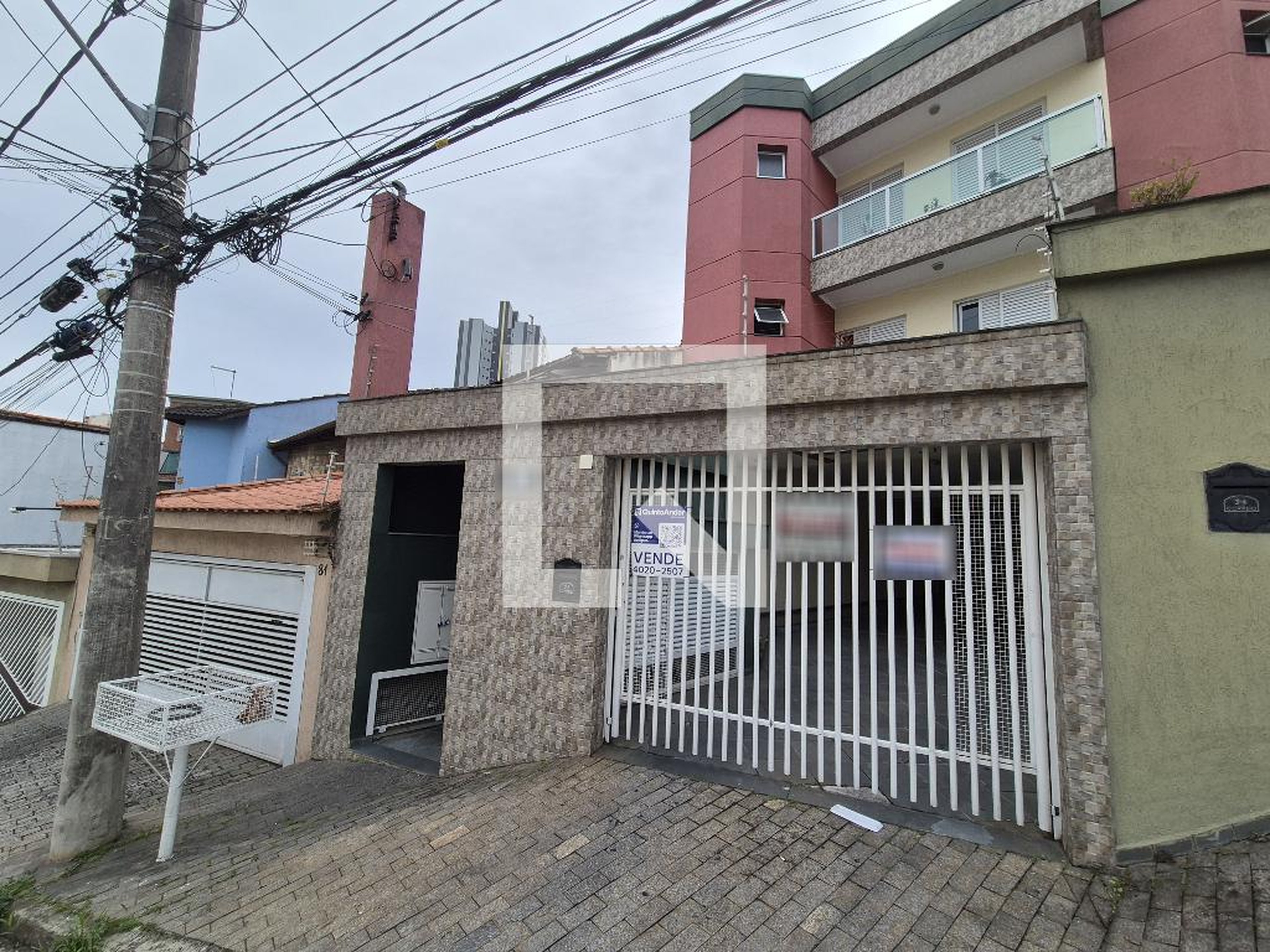 Fachada Condomínio em Rua Alexandre Fleming, 91