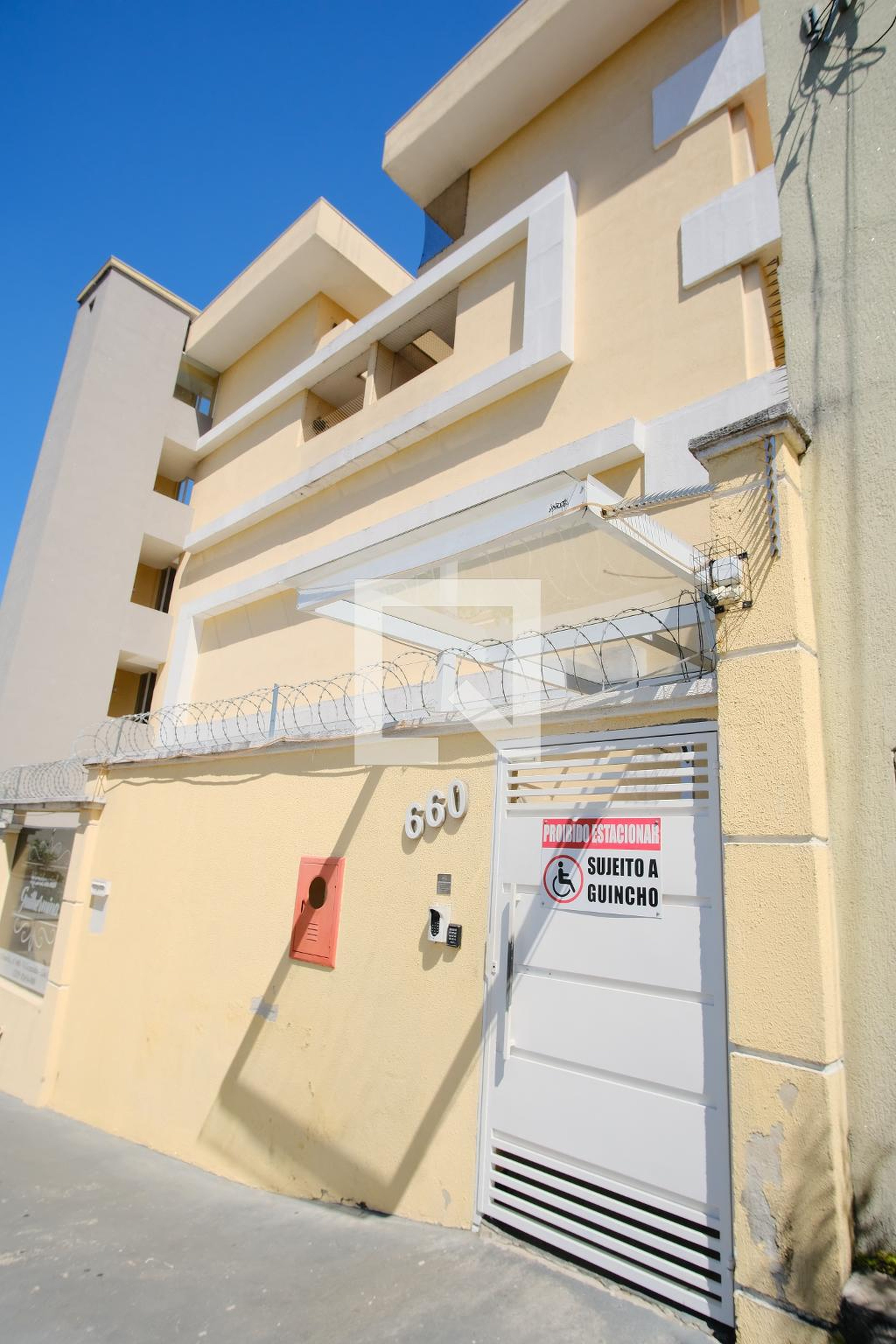 Fachada Condomínio Guilhermina Residencial