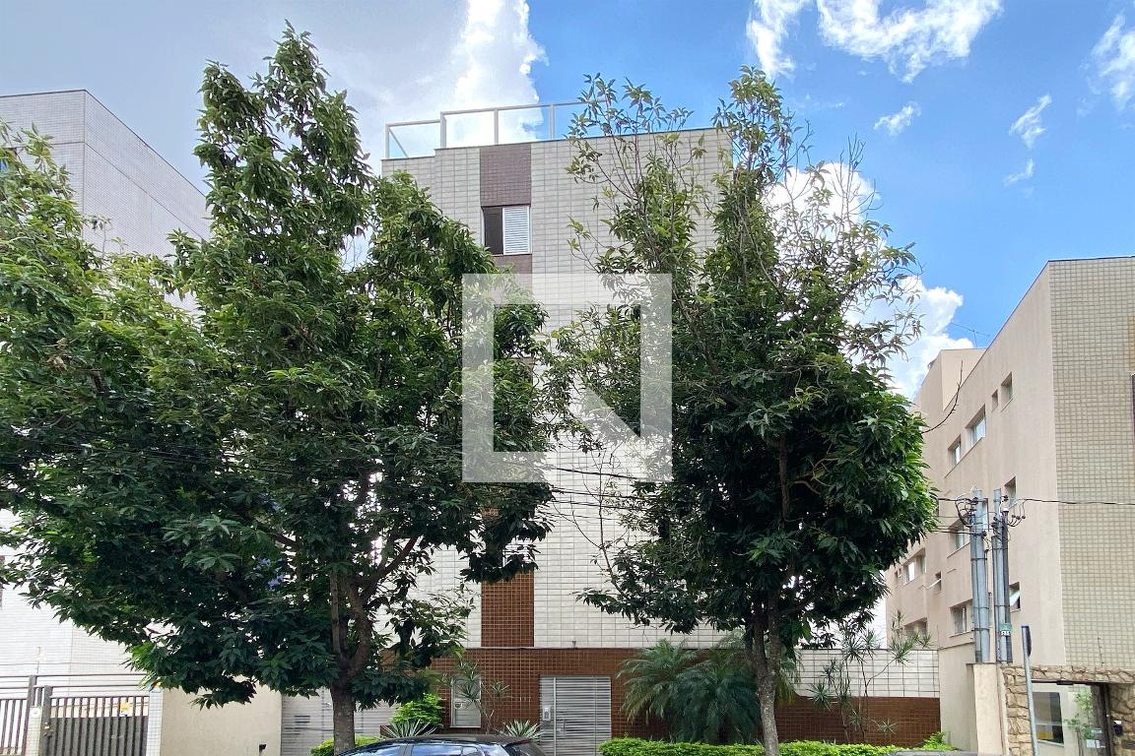 Fachada Condomínio em Rua Rubéns Carvalho de Andrade, 117