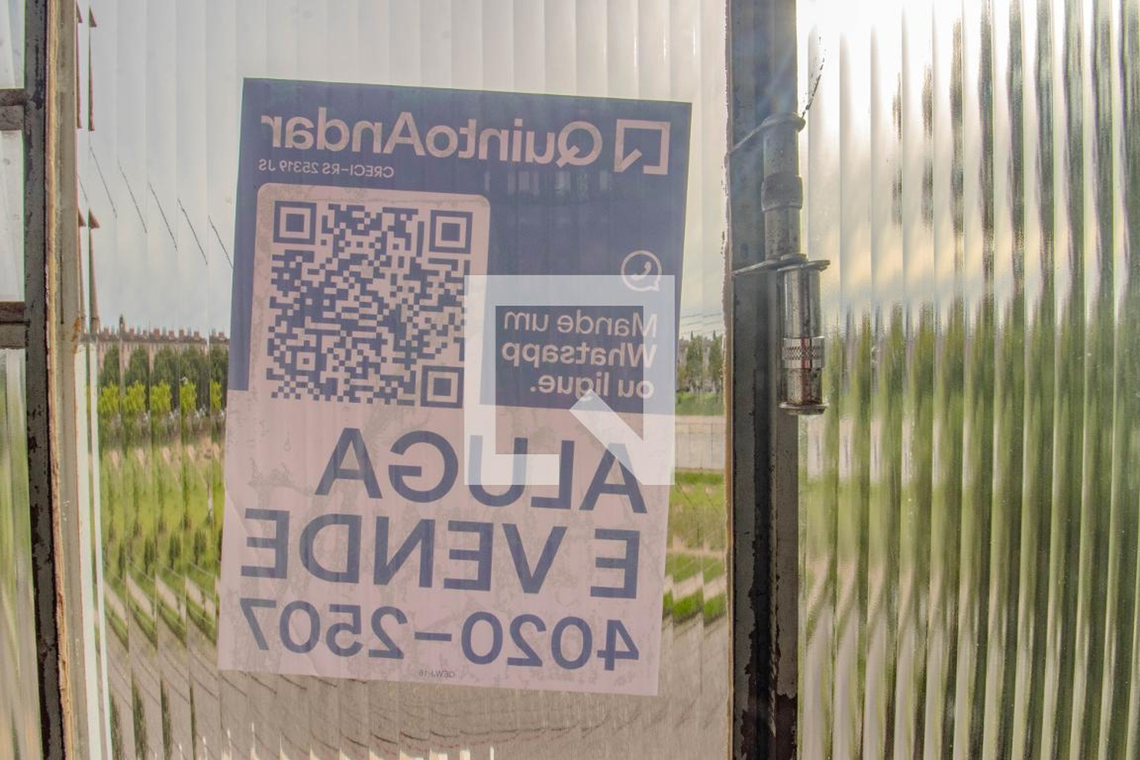 Fachada Condomínio em Rua Érico Antunes Pinto, 175