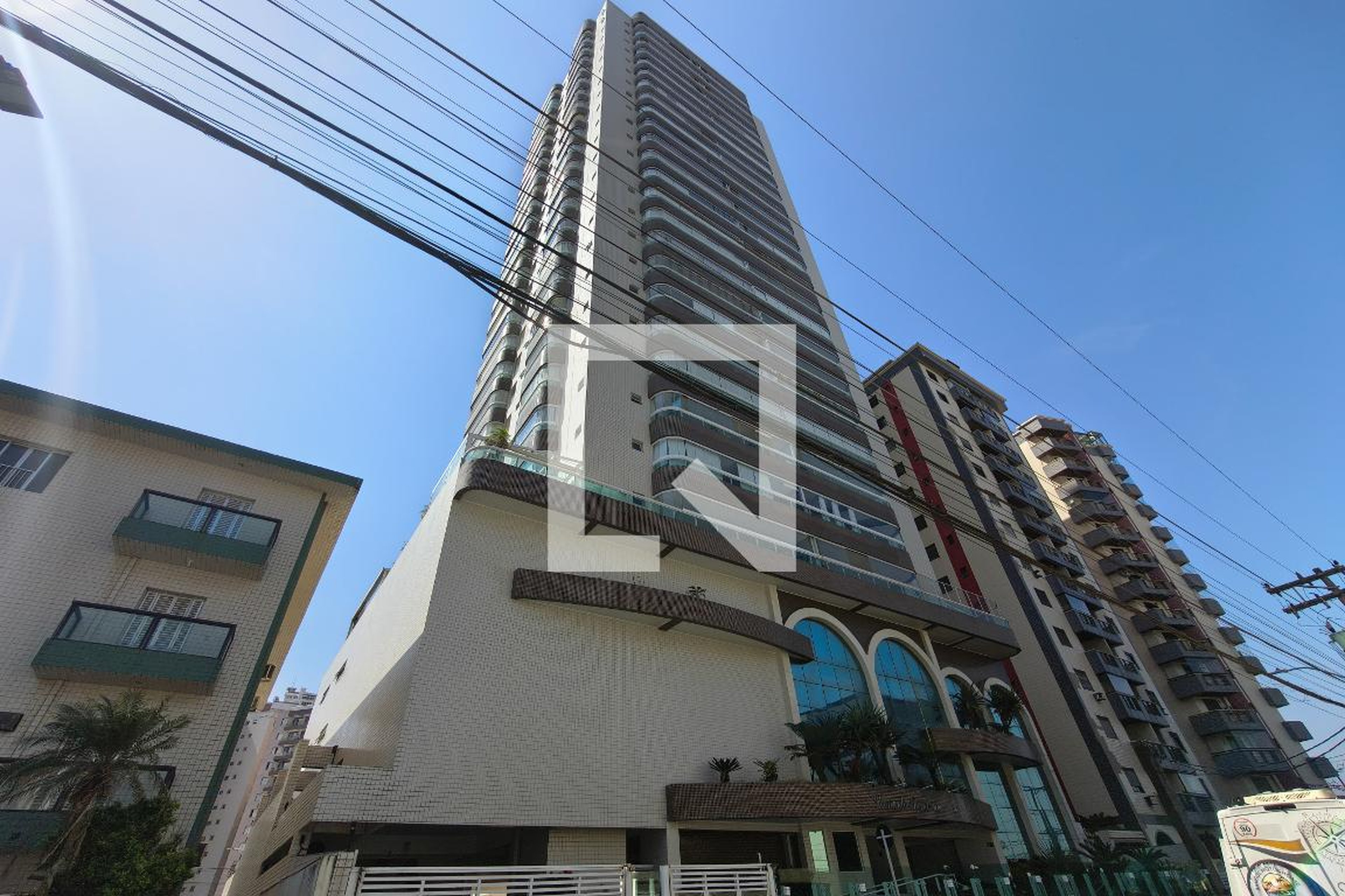 Fachada Condomínio Leonardo Residence