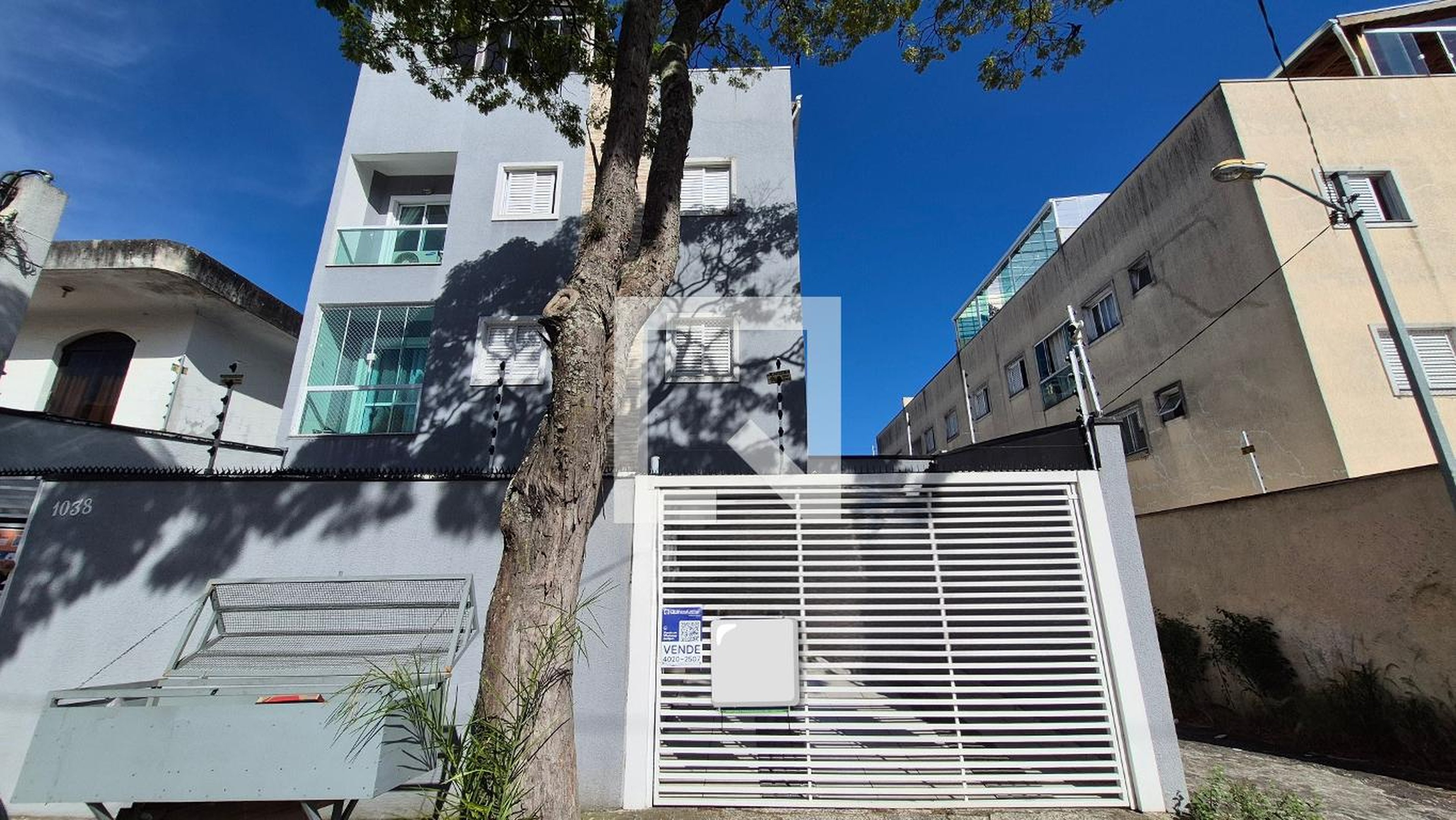 Fachada Condomínio em Rua Atabasca, 1038