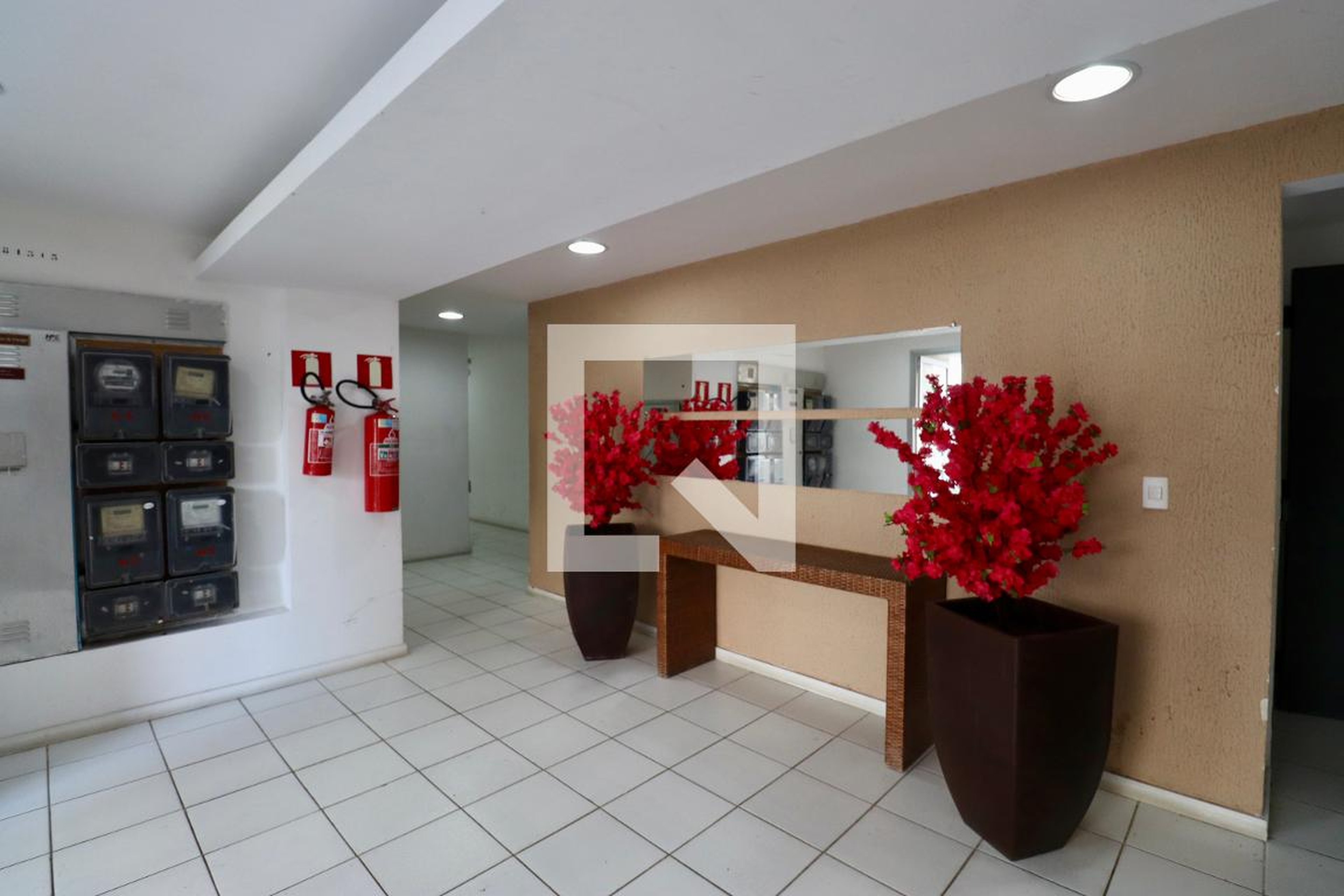 Hall de entrada Condomínio em Travessa Acalanto, 507