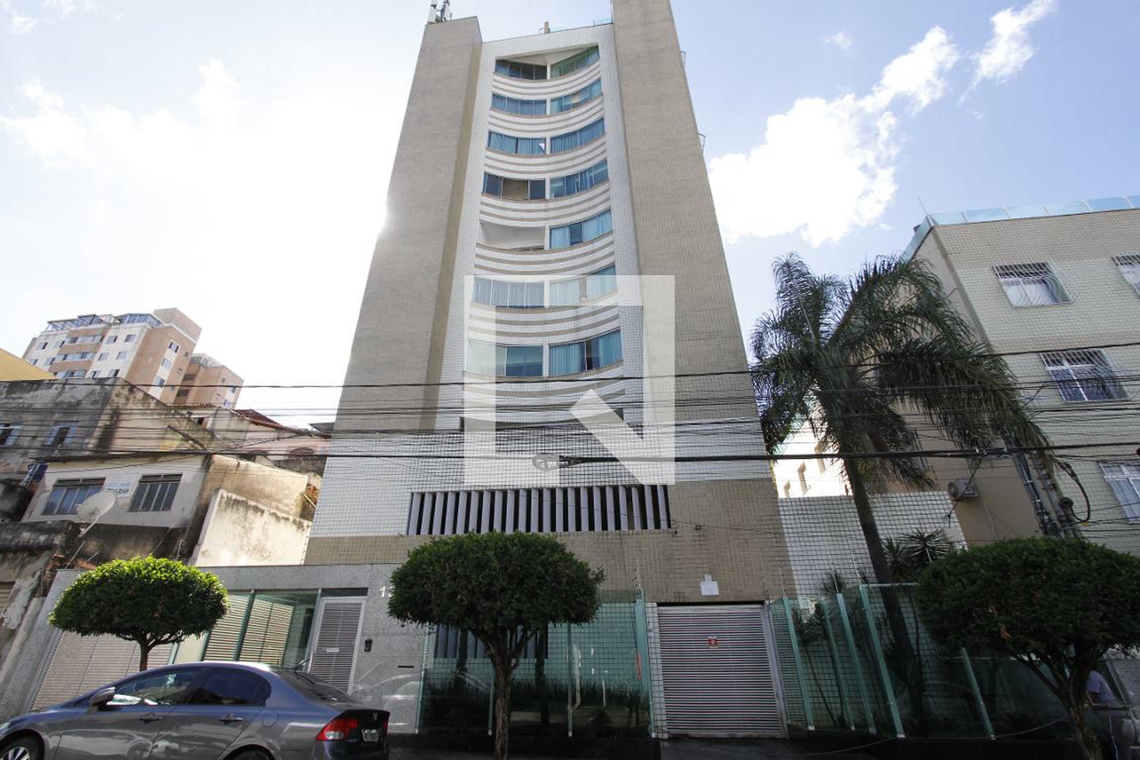 Fachada Condomínio em Rua Conselheiro Joaquim Caetano, 1335