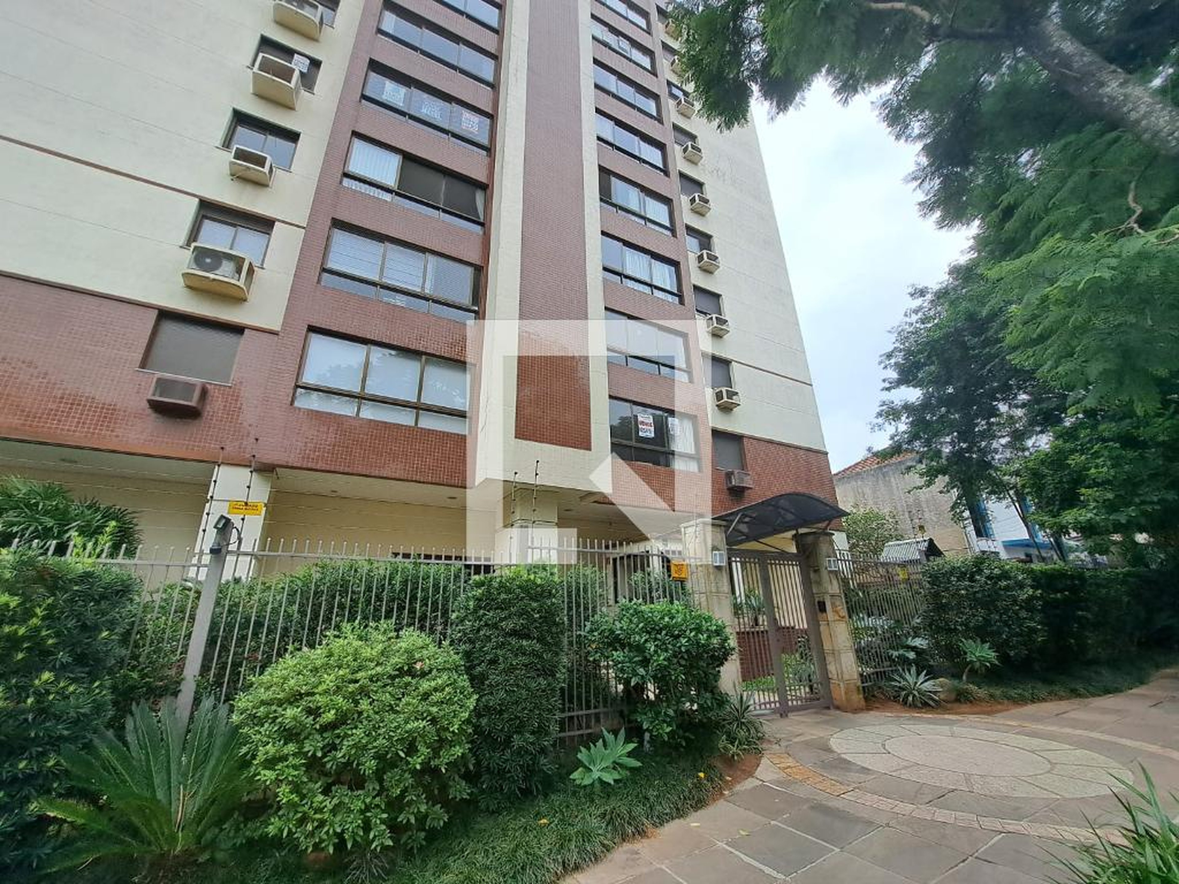 Fachada Condomínio em Avenida Caçapava, 272