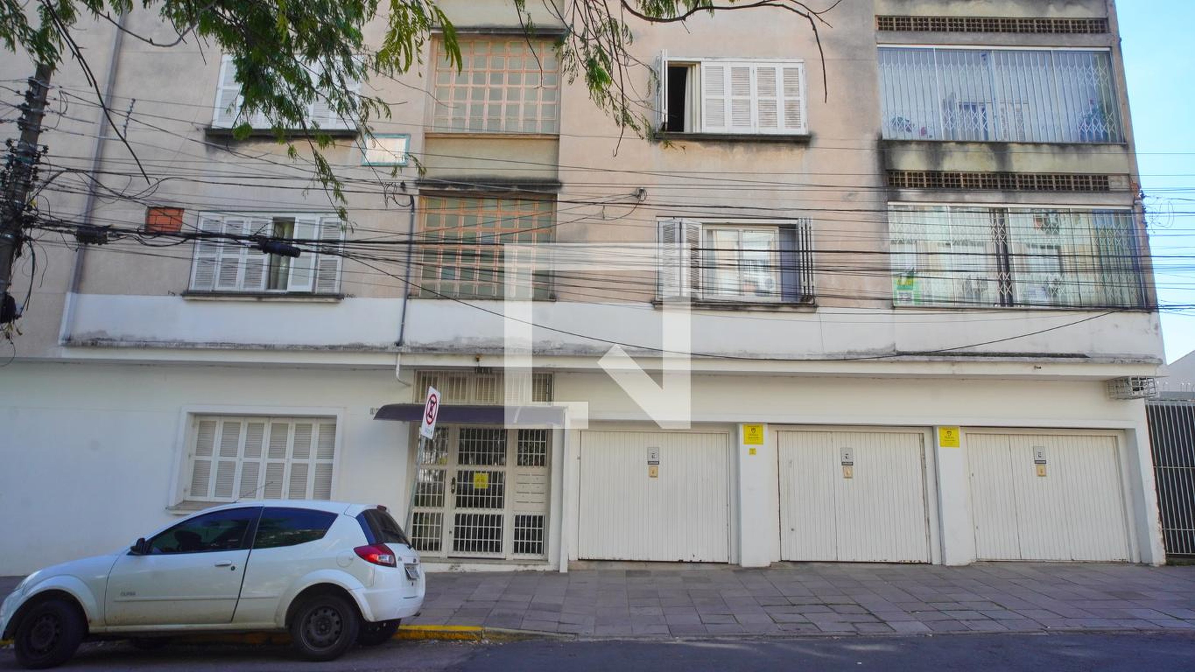Fachada do Prédio Condomínio em Rua Tiradentes, 170