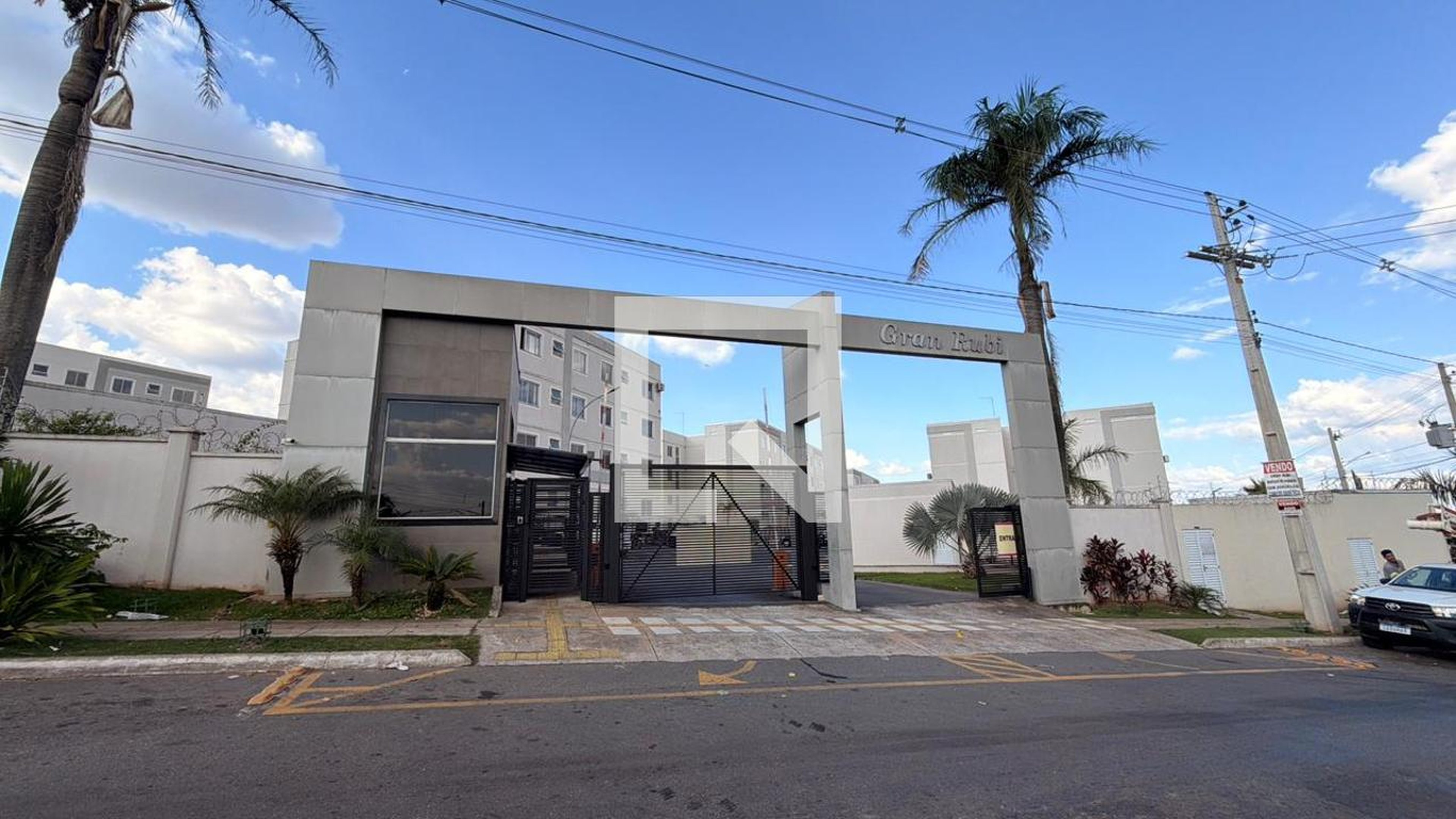 Fachada do Prédio Condomínio em Avenida Coemitanga, 134