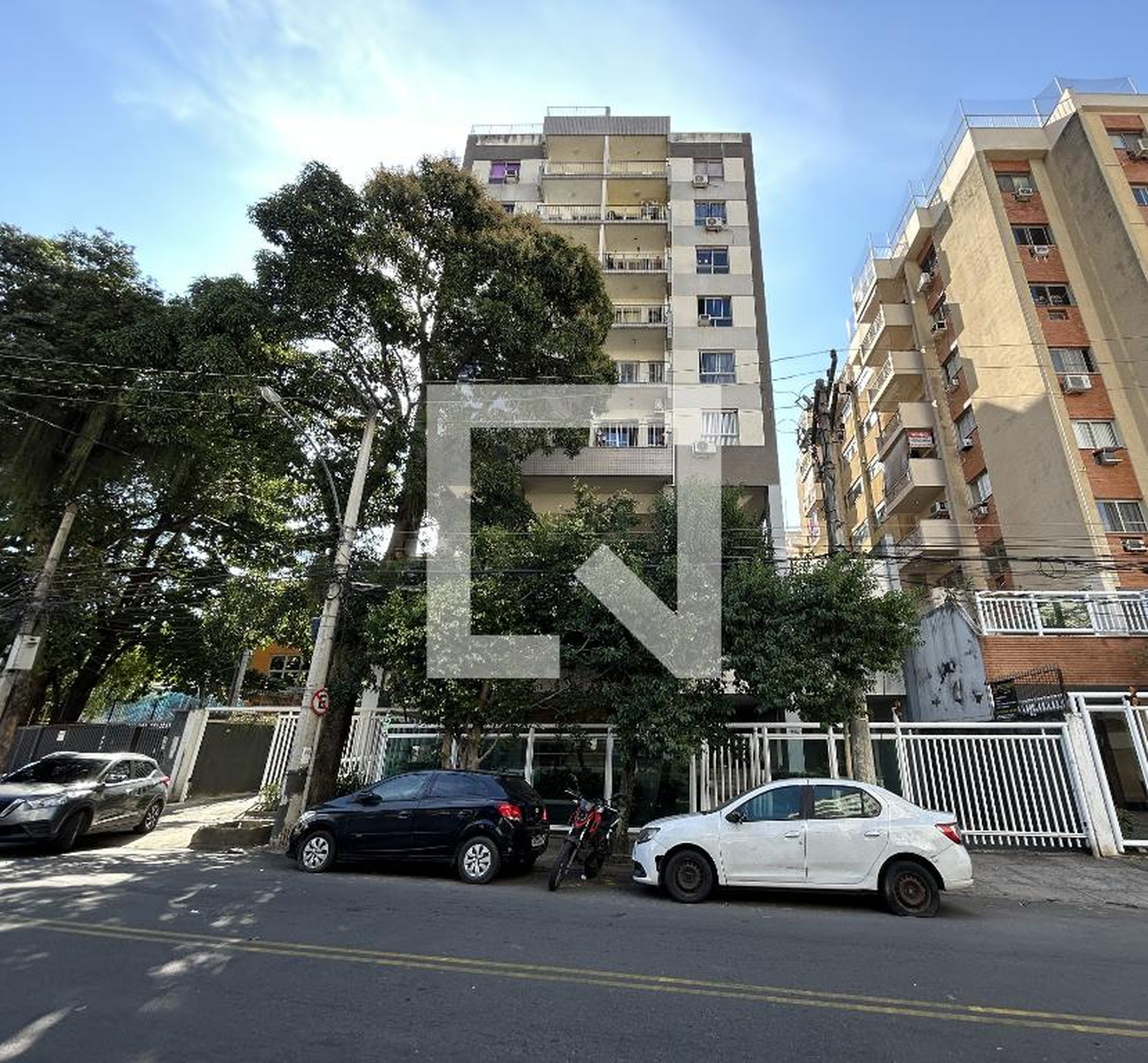 Fachada do Prédio Condomínio Rosanky