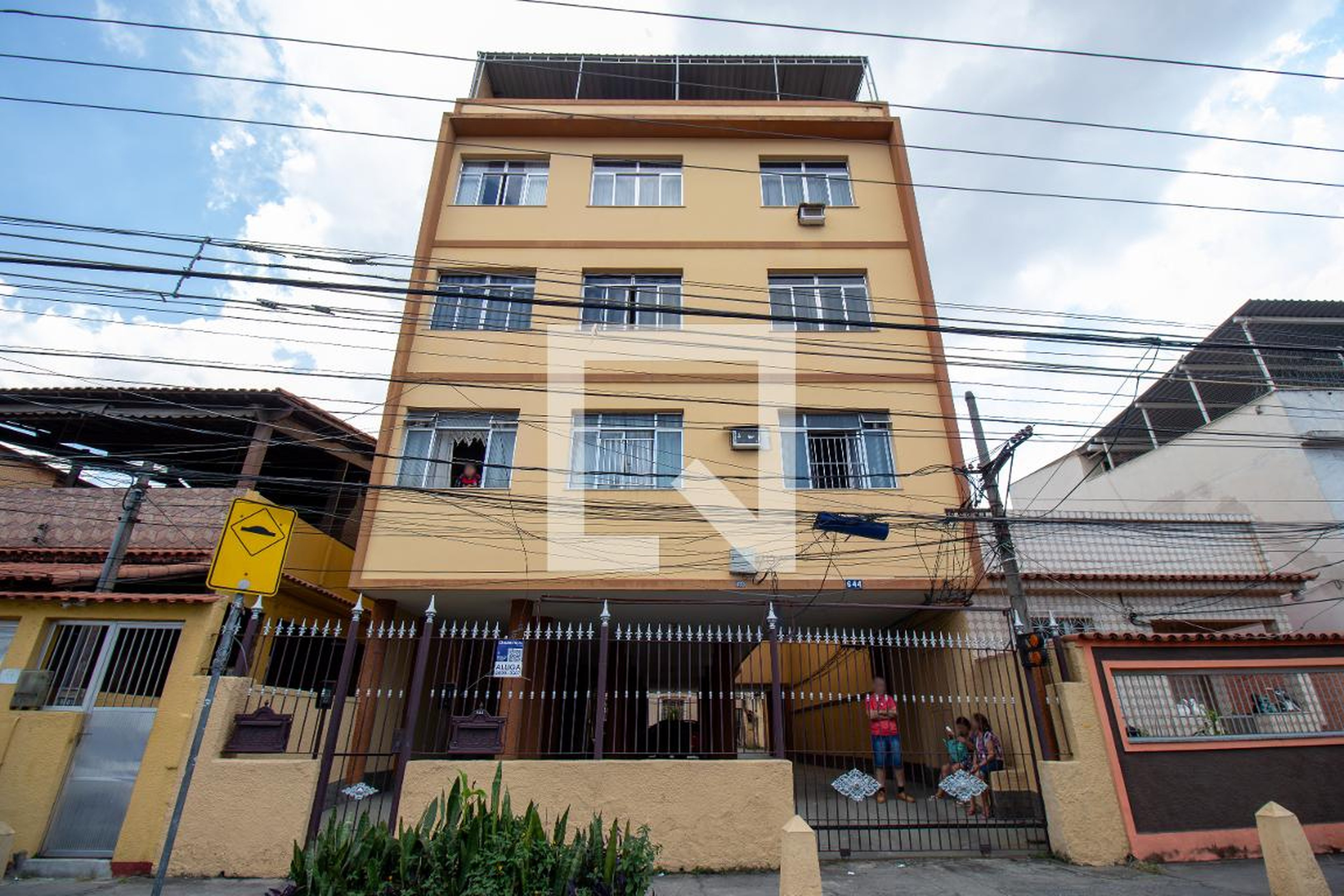 Fachada Condomínio em Rua Antônio Rêgo, 652