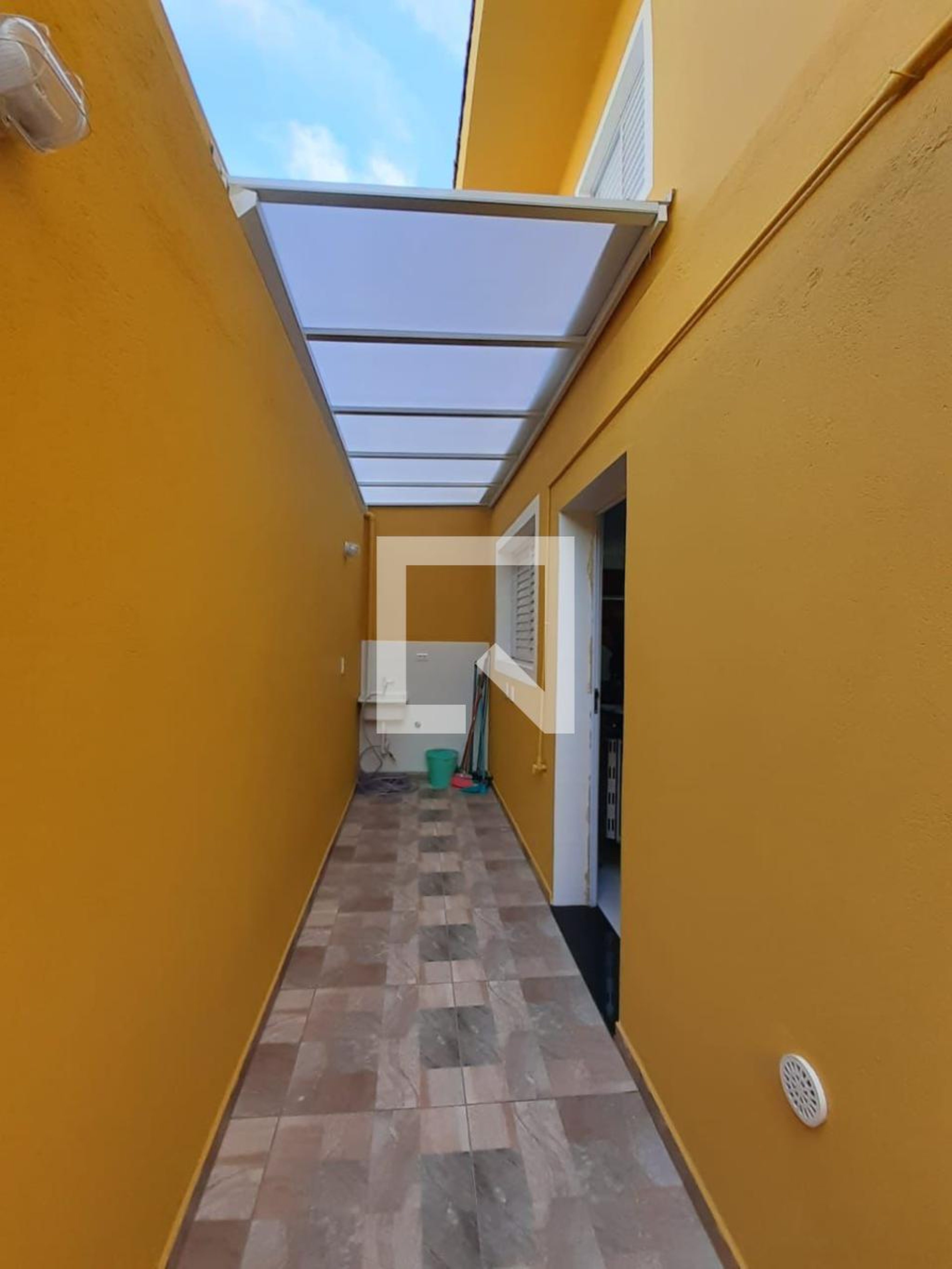 Área externa Condomínio em Rua Napoleão Bonaparte, 104