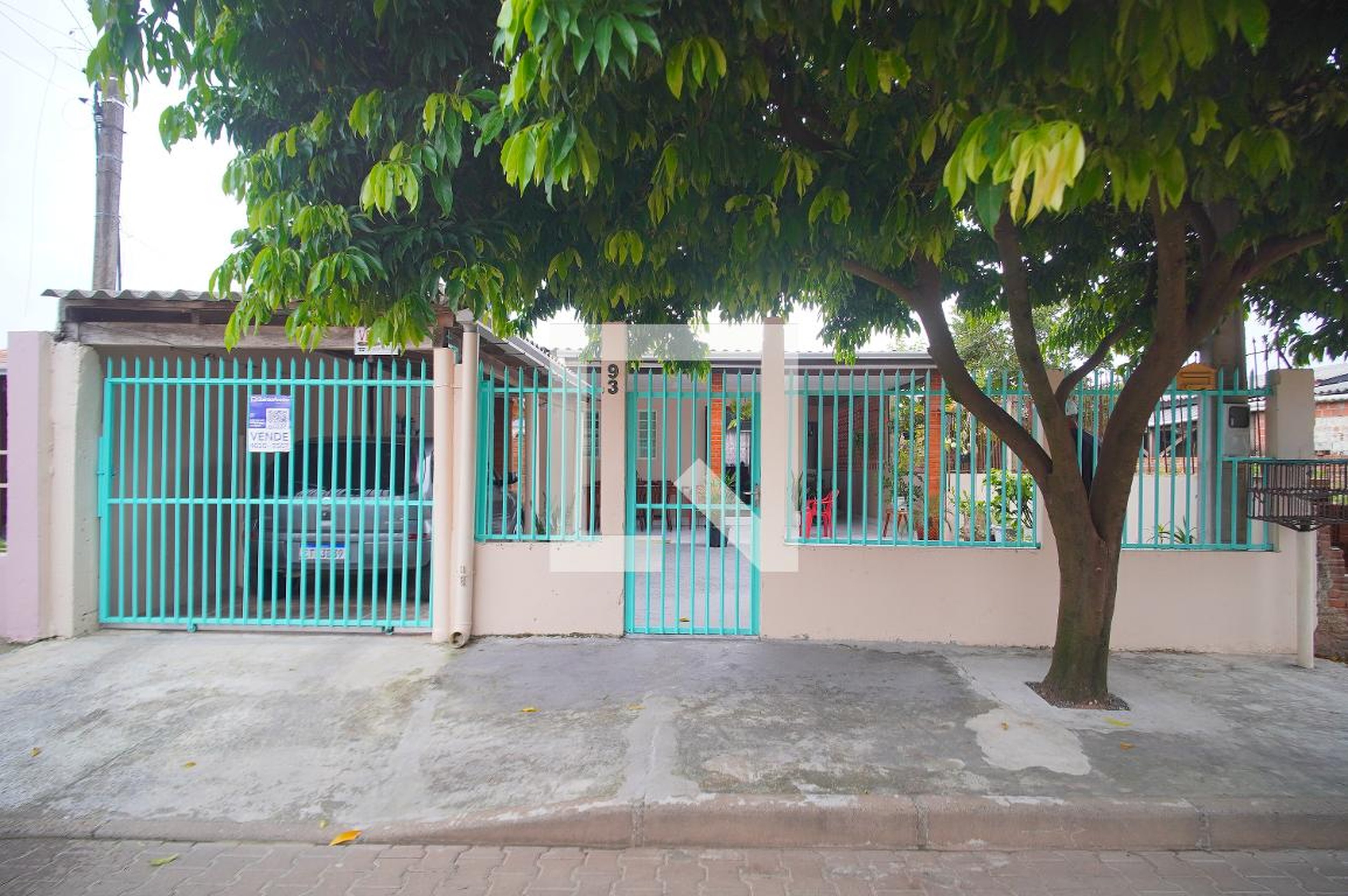 Fachada Condomínio em Rua das Peônias, 93