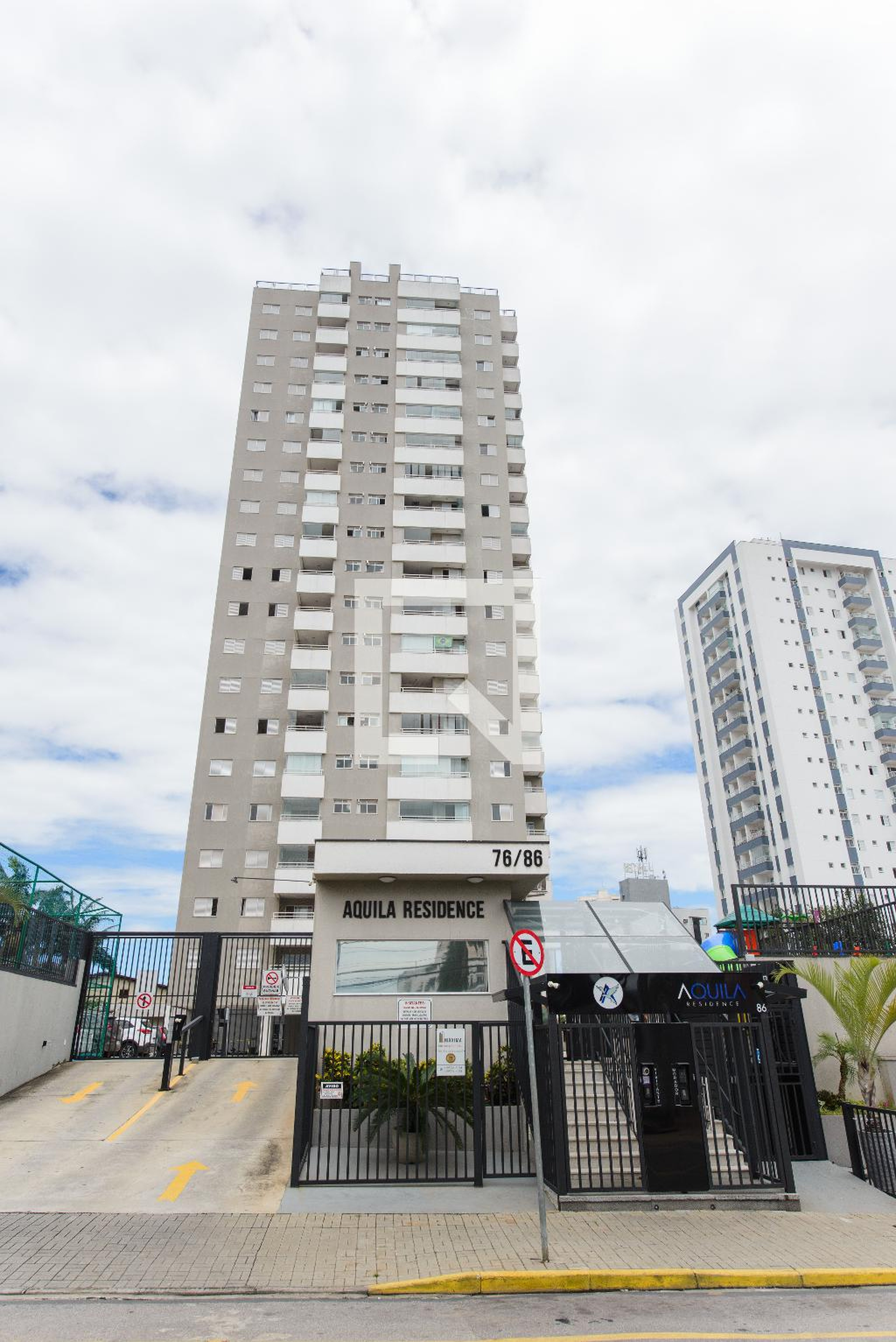 Fachada do Condomínio Condomínio Áquila Residencial