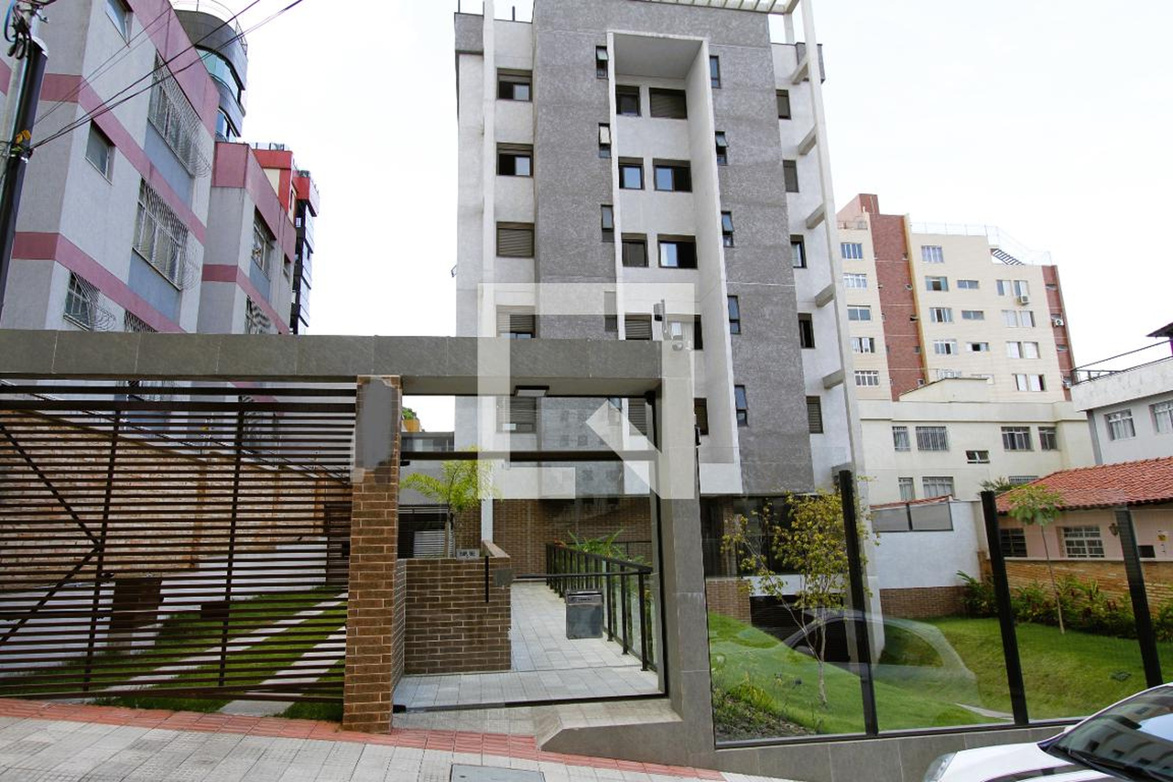 Fachada do Prédio Condomínio em Rua Padre Rossini Cândido, 248