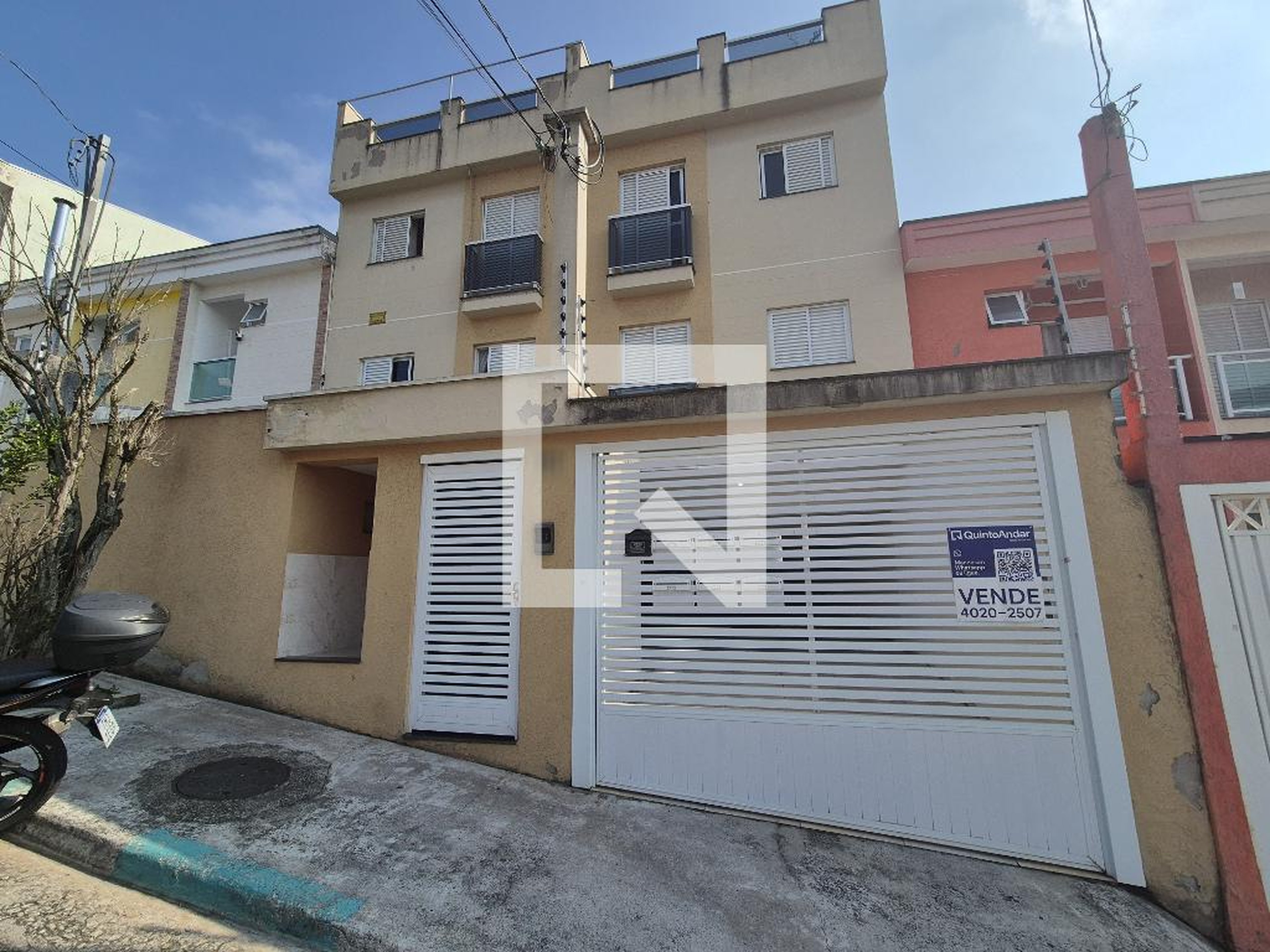 Fachada Condomínio em Rua General Malet, 112