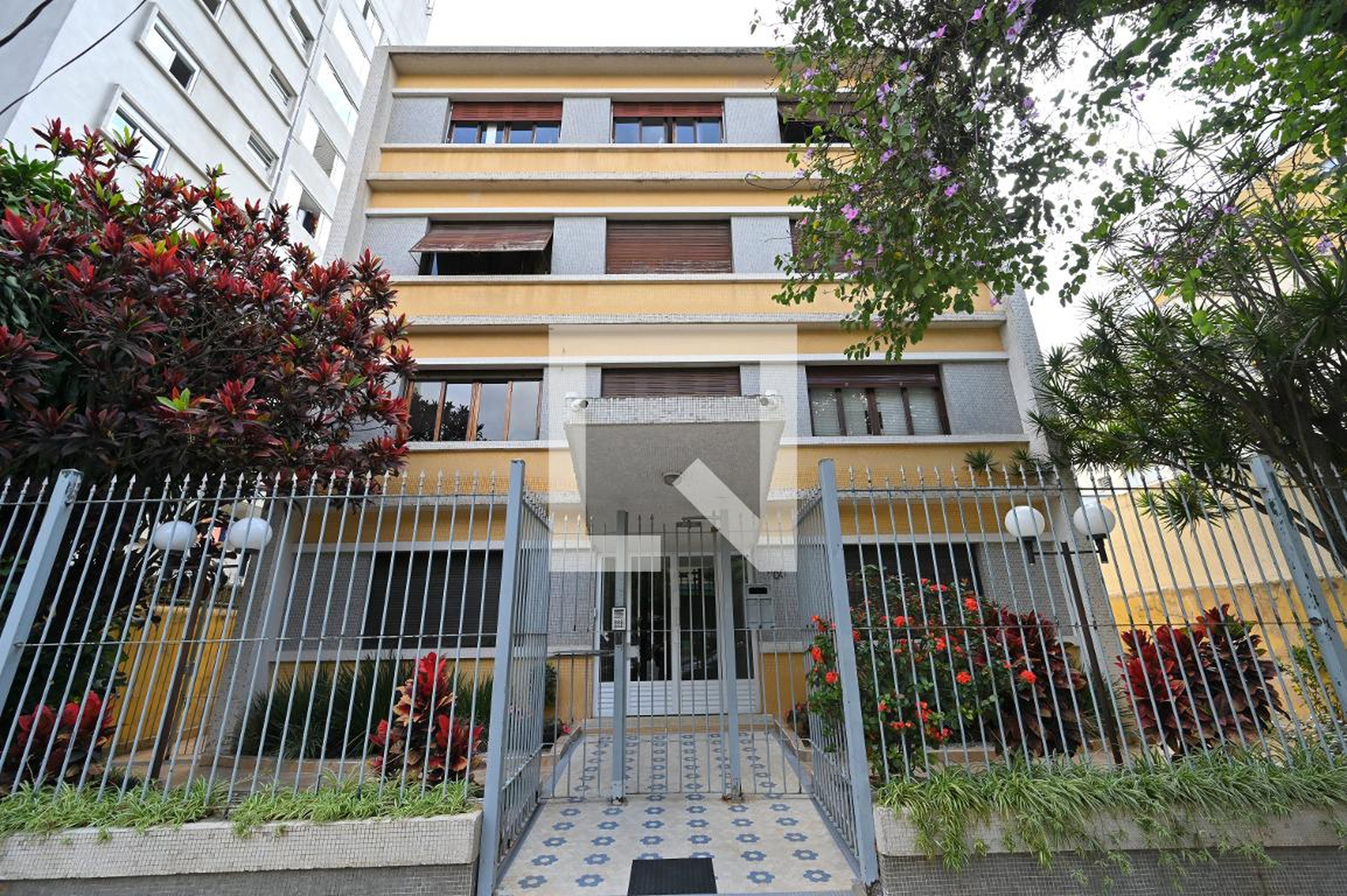Fachada Condomínio Mirian