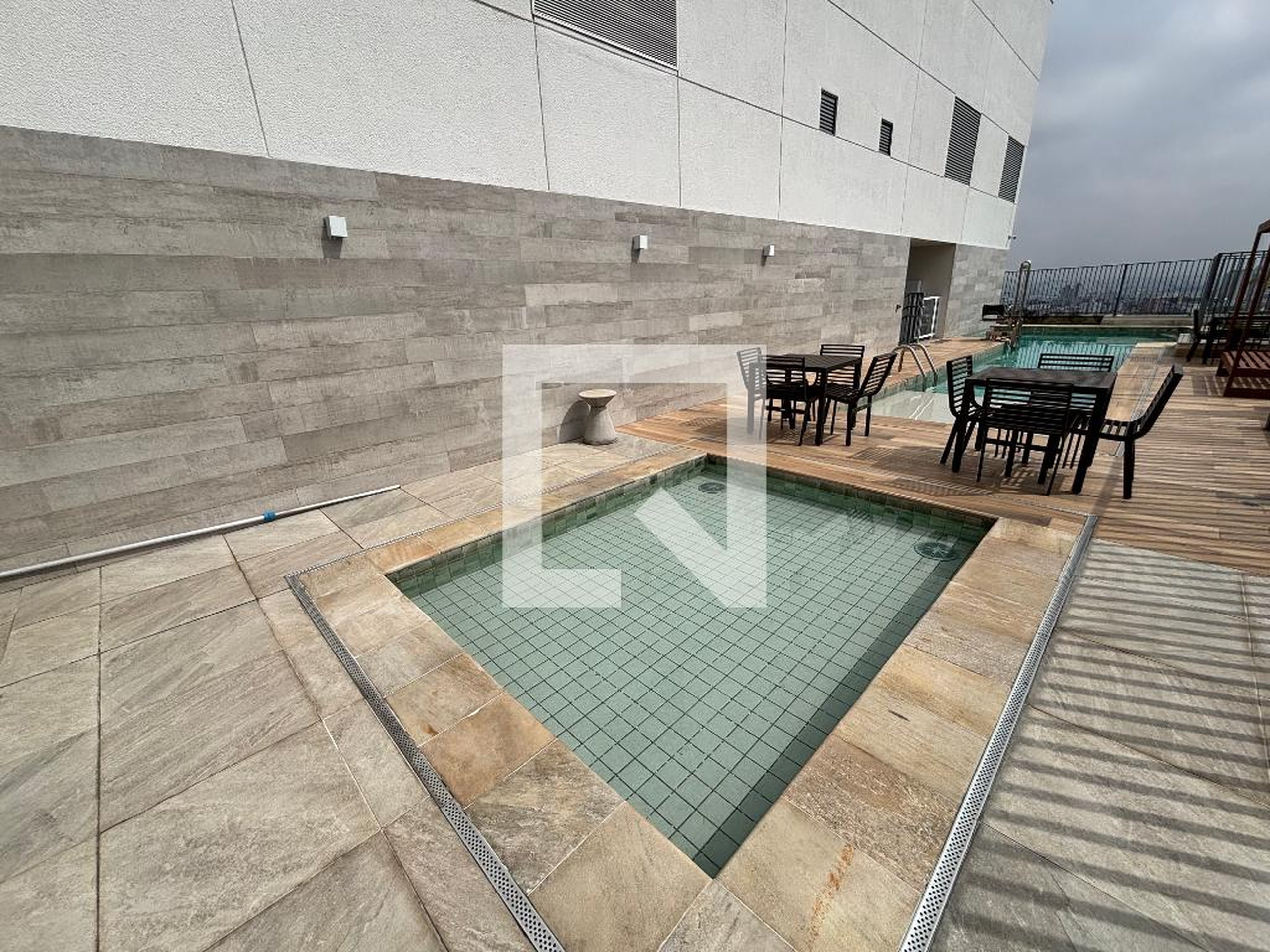 Piscina - Raízes VM