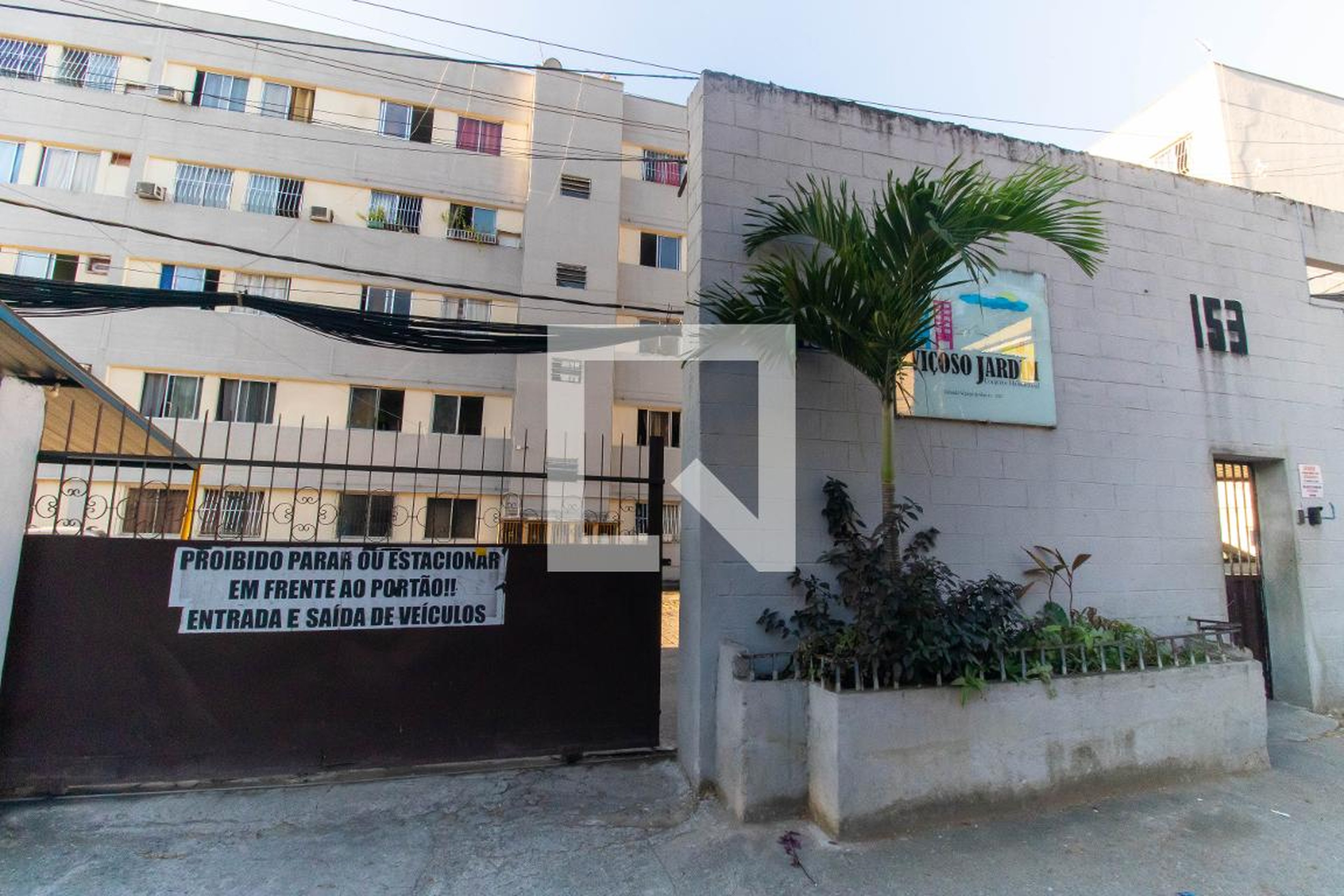 Fachada Condomínio em Estrada Viçoso Jardim, 153