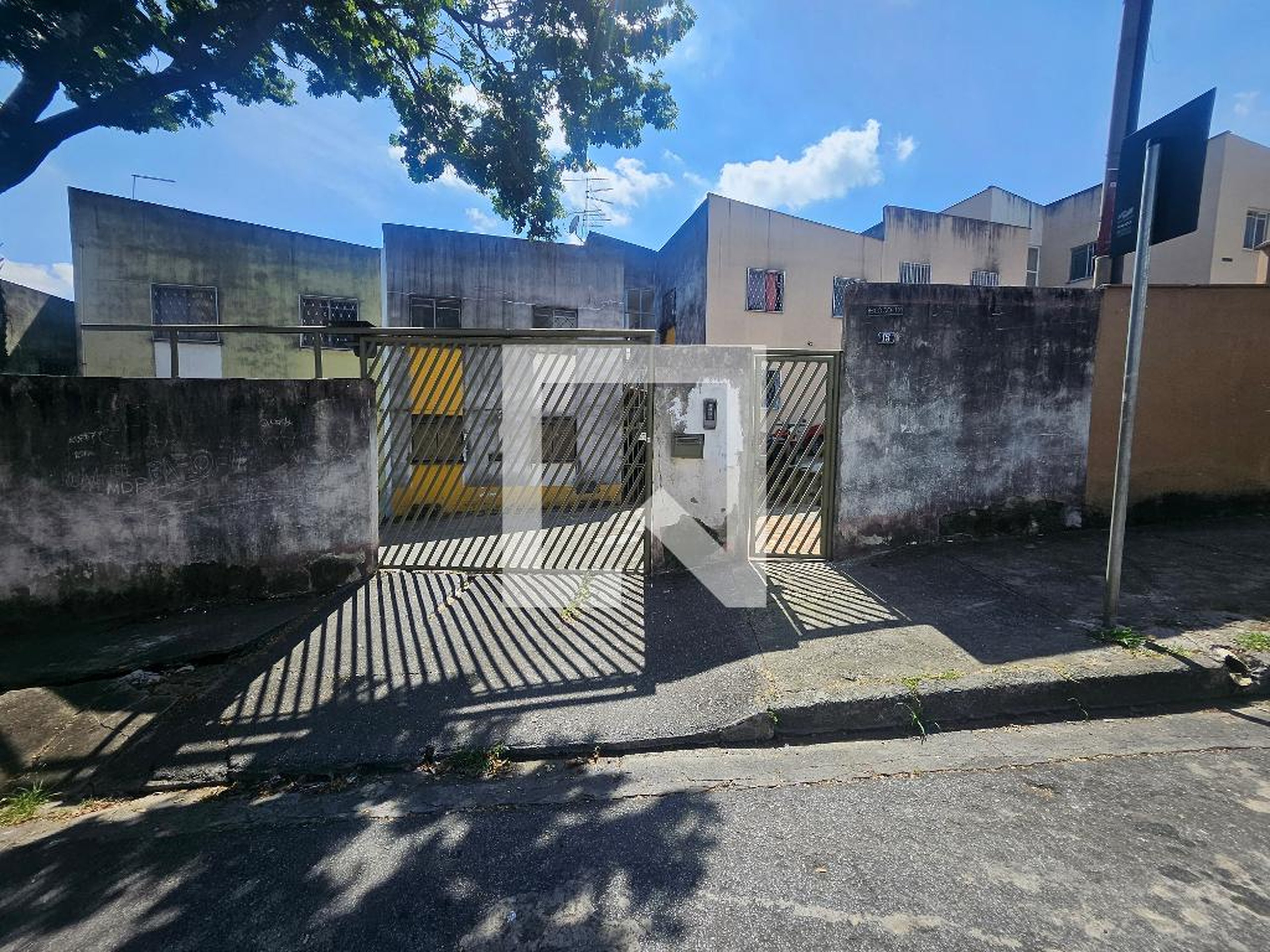 Fachada Condomínio em Rua Crepúsculo, 15