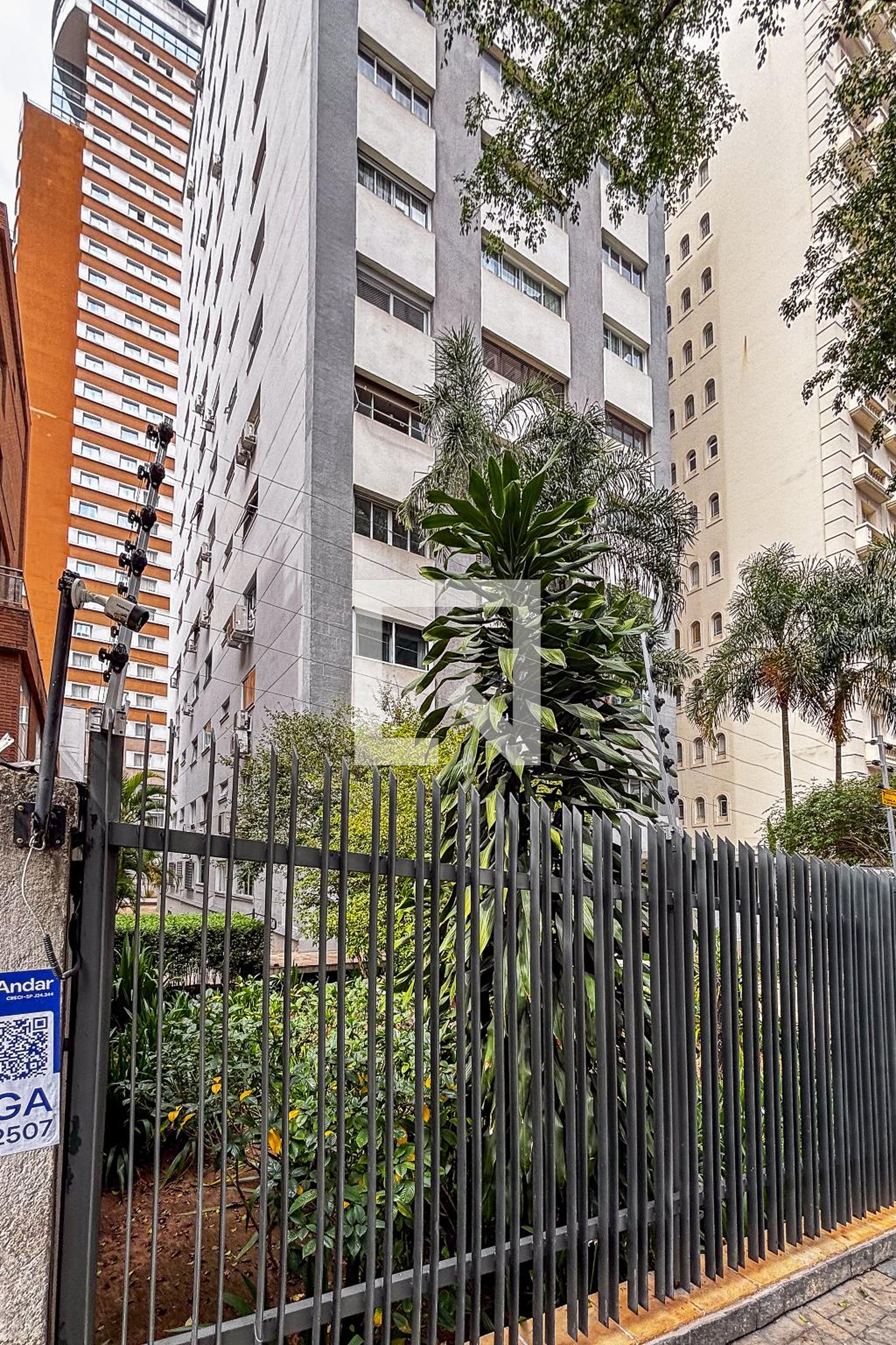 Fachada Condomínio Carlos Gomes