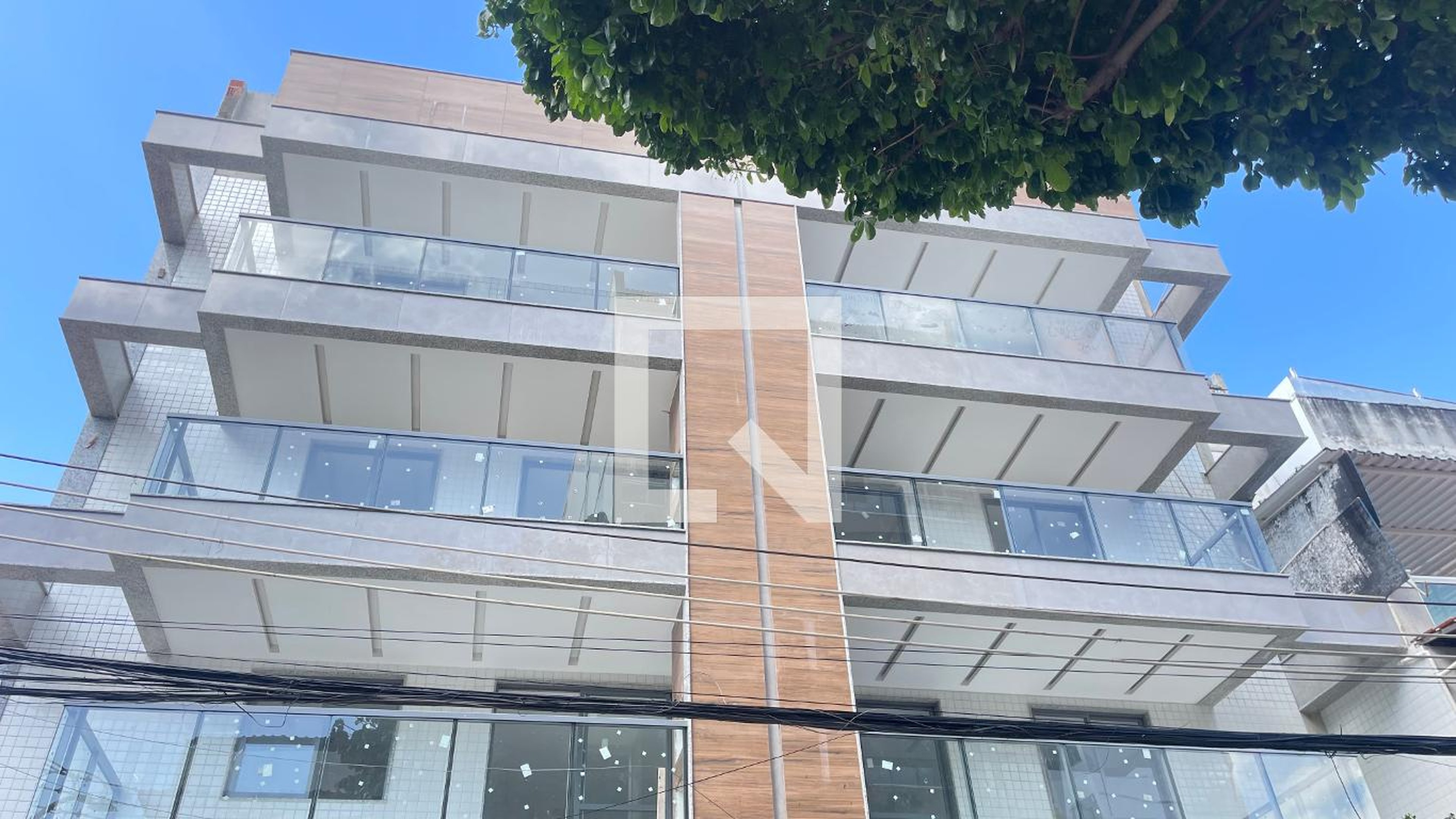 Fachada Condomínio em Rua Antônio Salema, 63