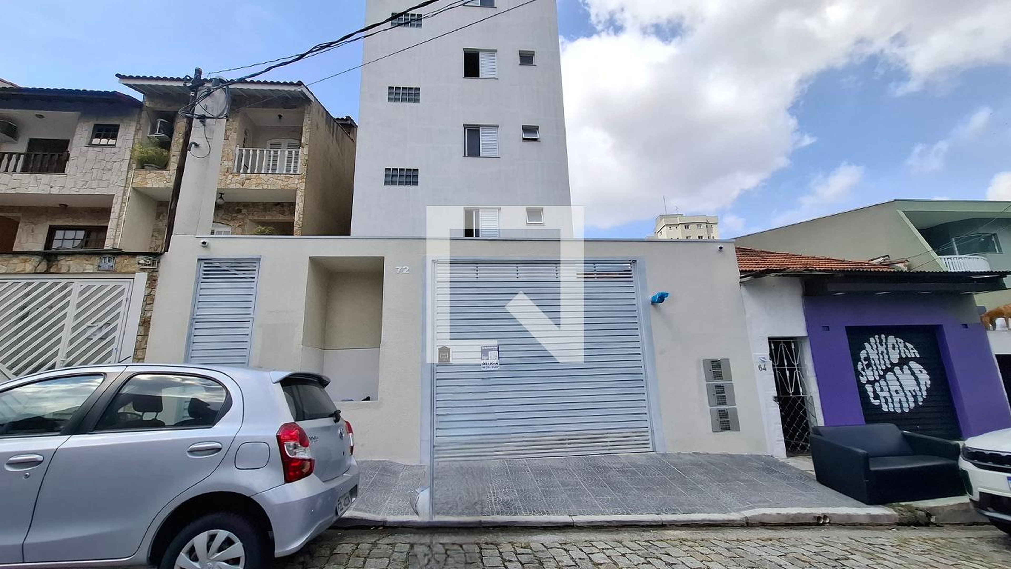 Fachada Condomínio em Rua Paulina Isabel de Queirós, 72