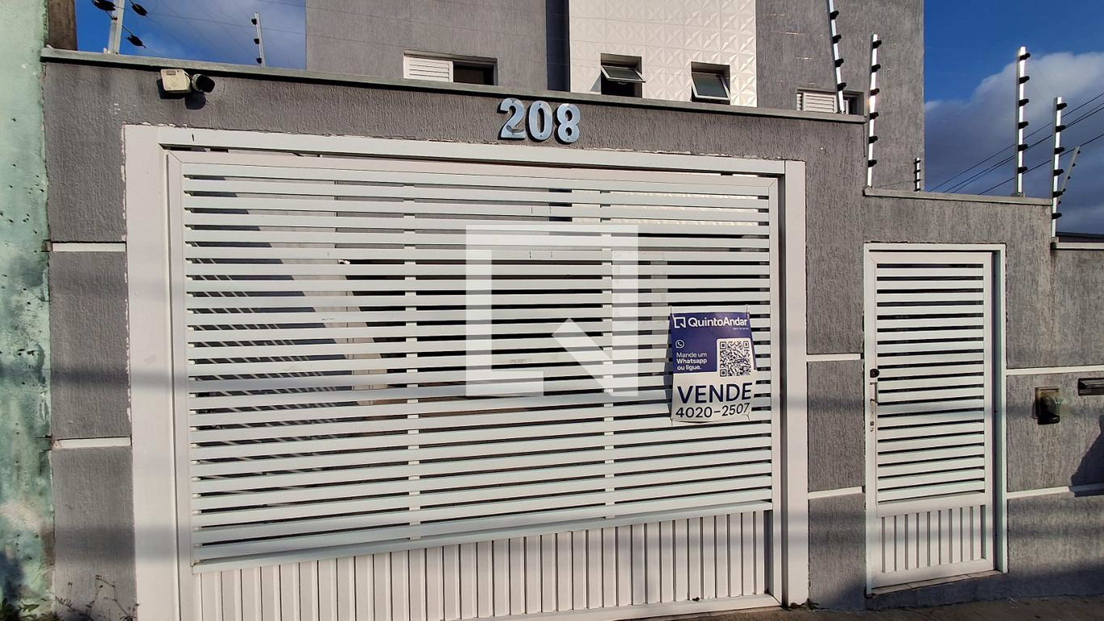 Fachada Condomínio em Rua Virgílio Di Cicco, 208