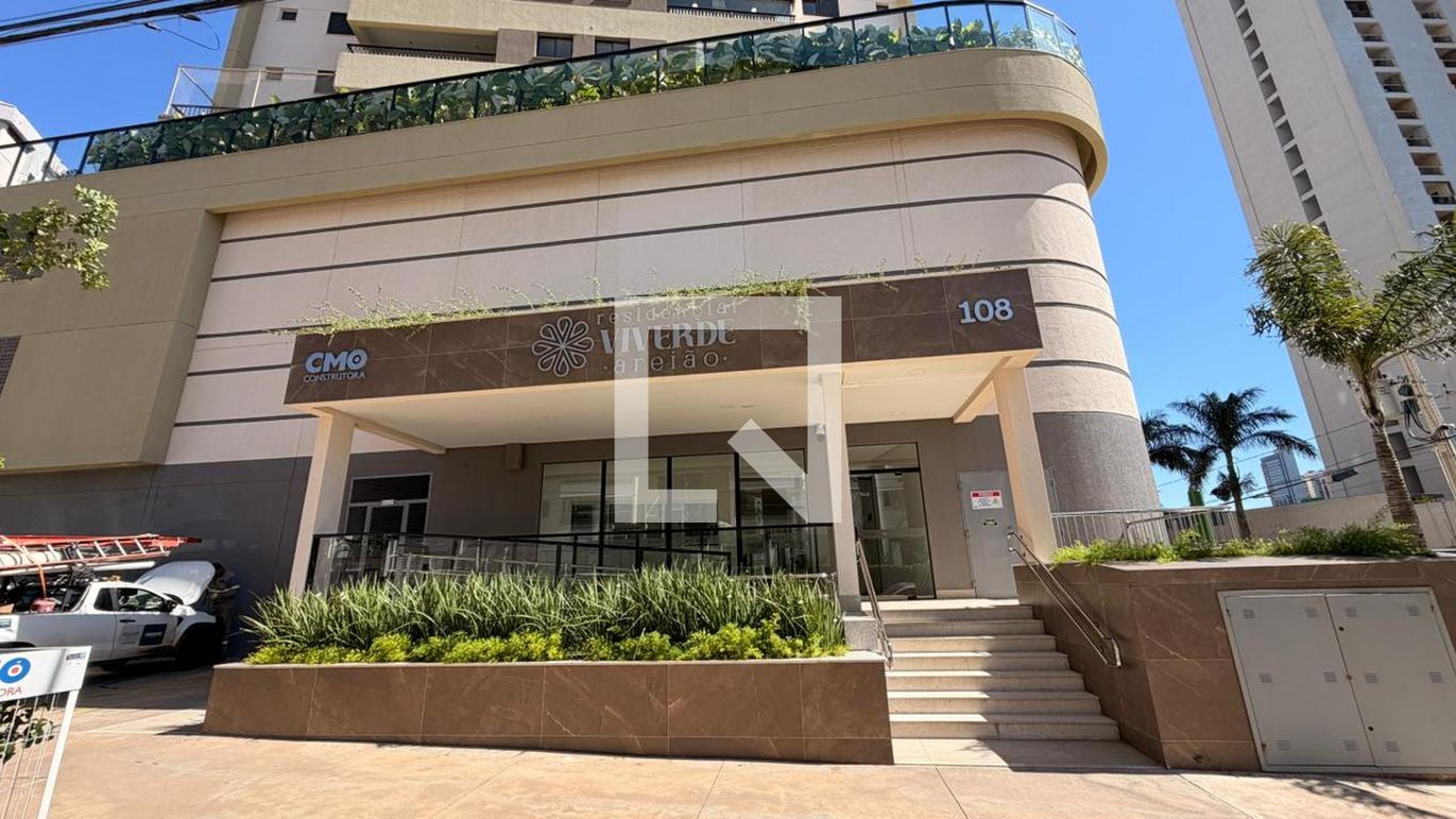 Fachada Condomínio em Rua 1024, 8