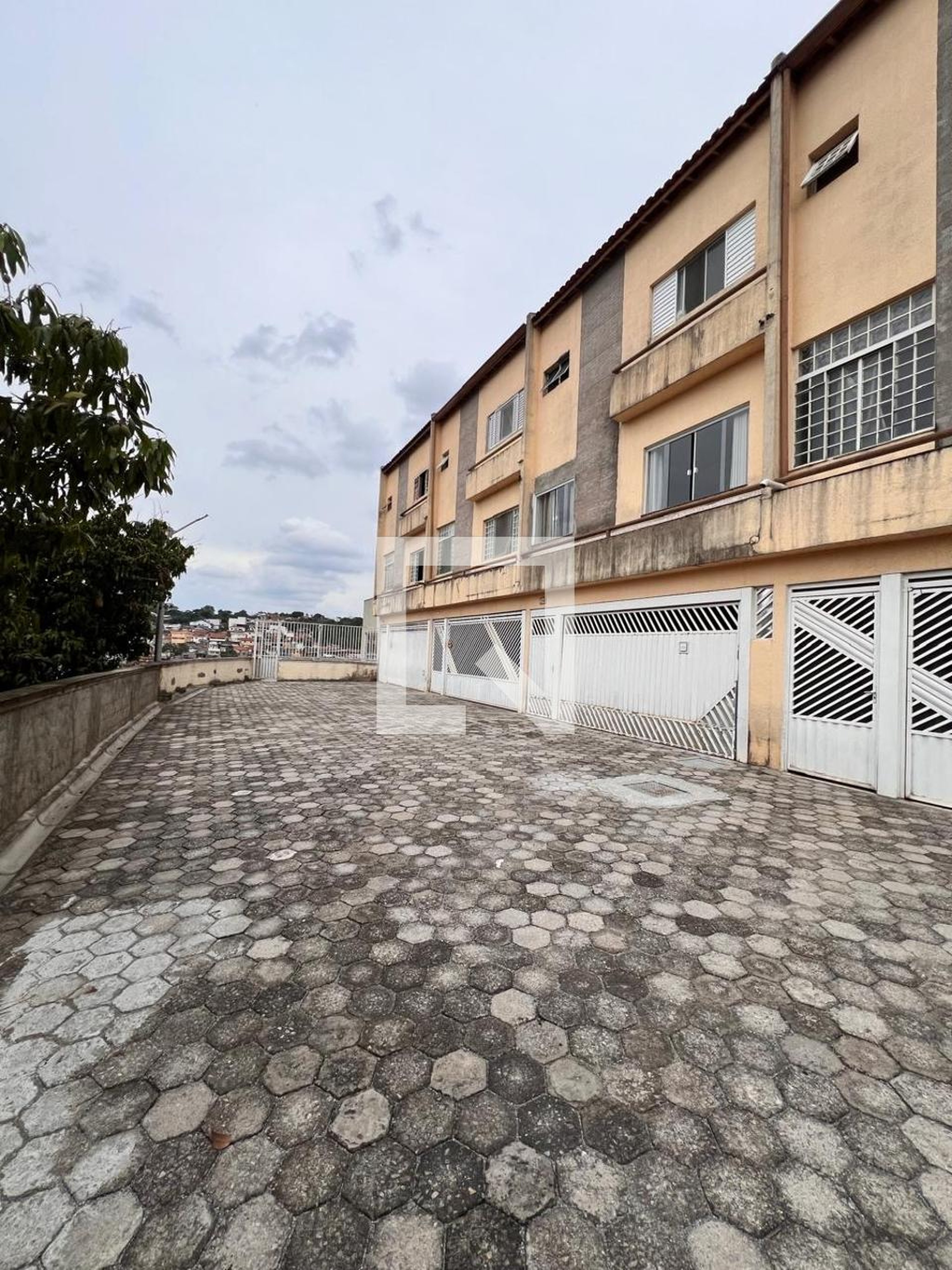 Área externa - Village Saint Louis