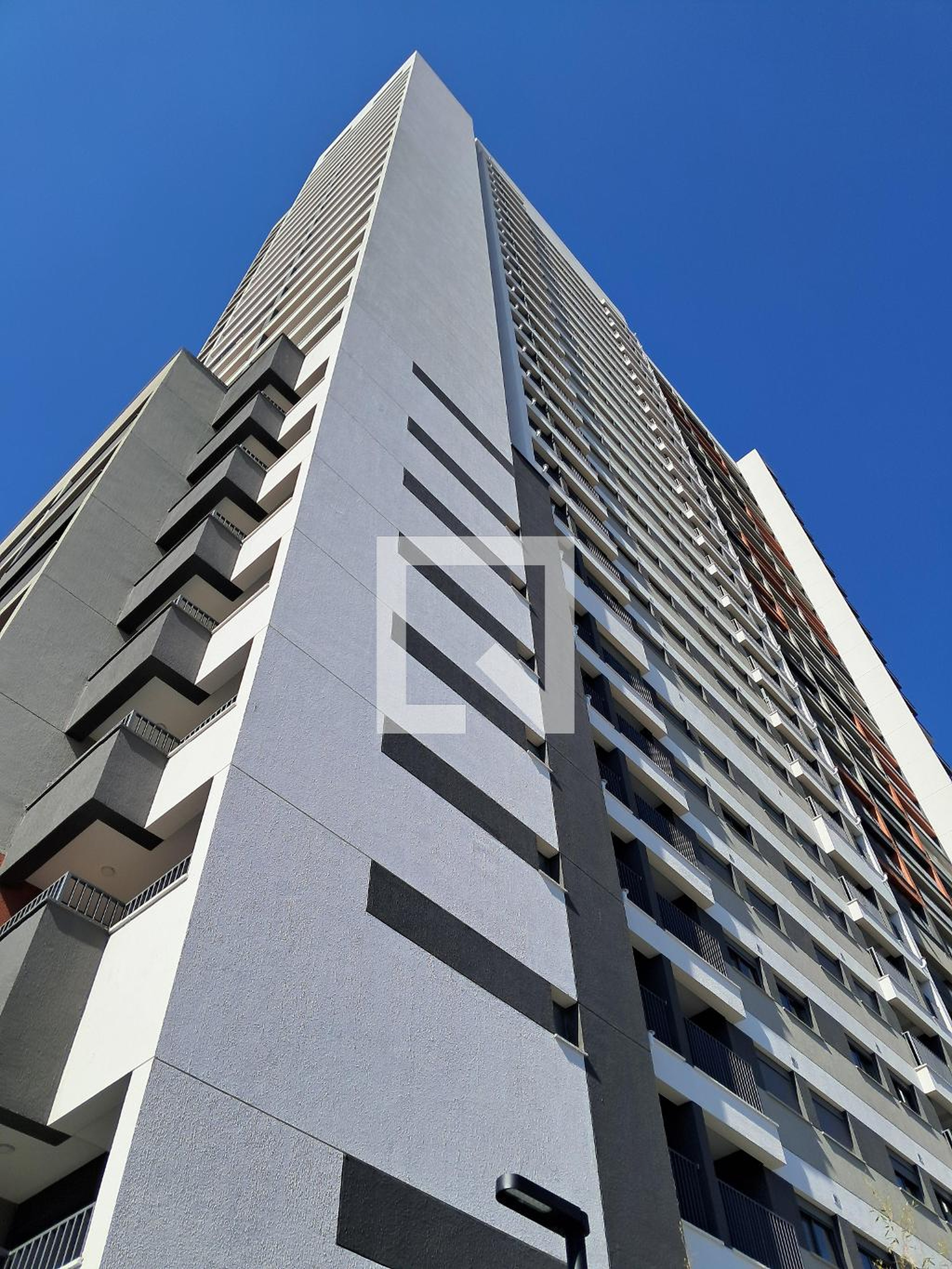 Fachada Condomínio em Rua Venâncio Aires, 830