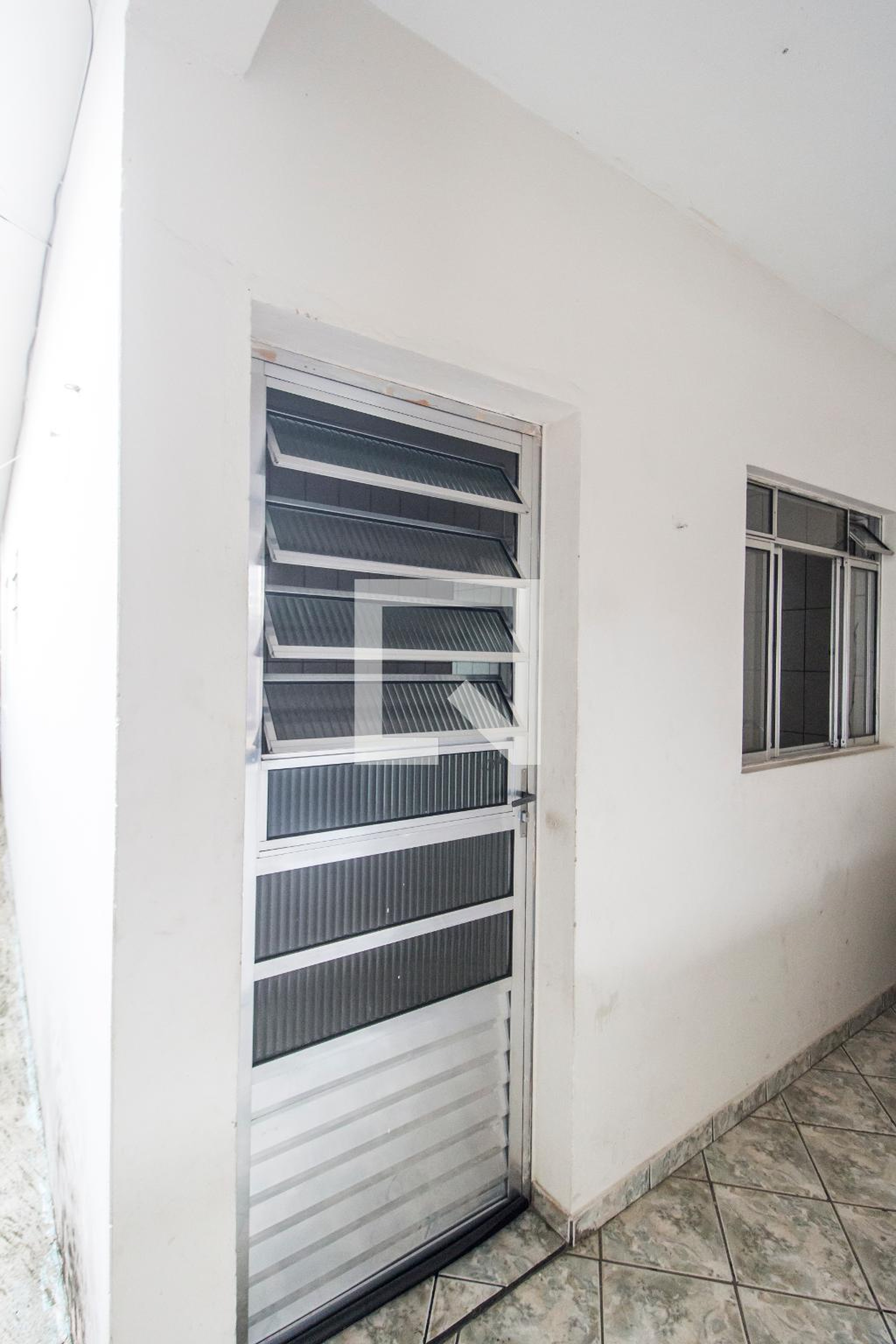 Entrada Condomínio em Rua Augusto Fernandes de Oliveira, 736