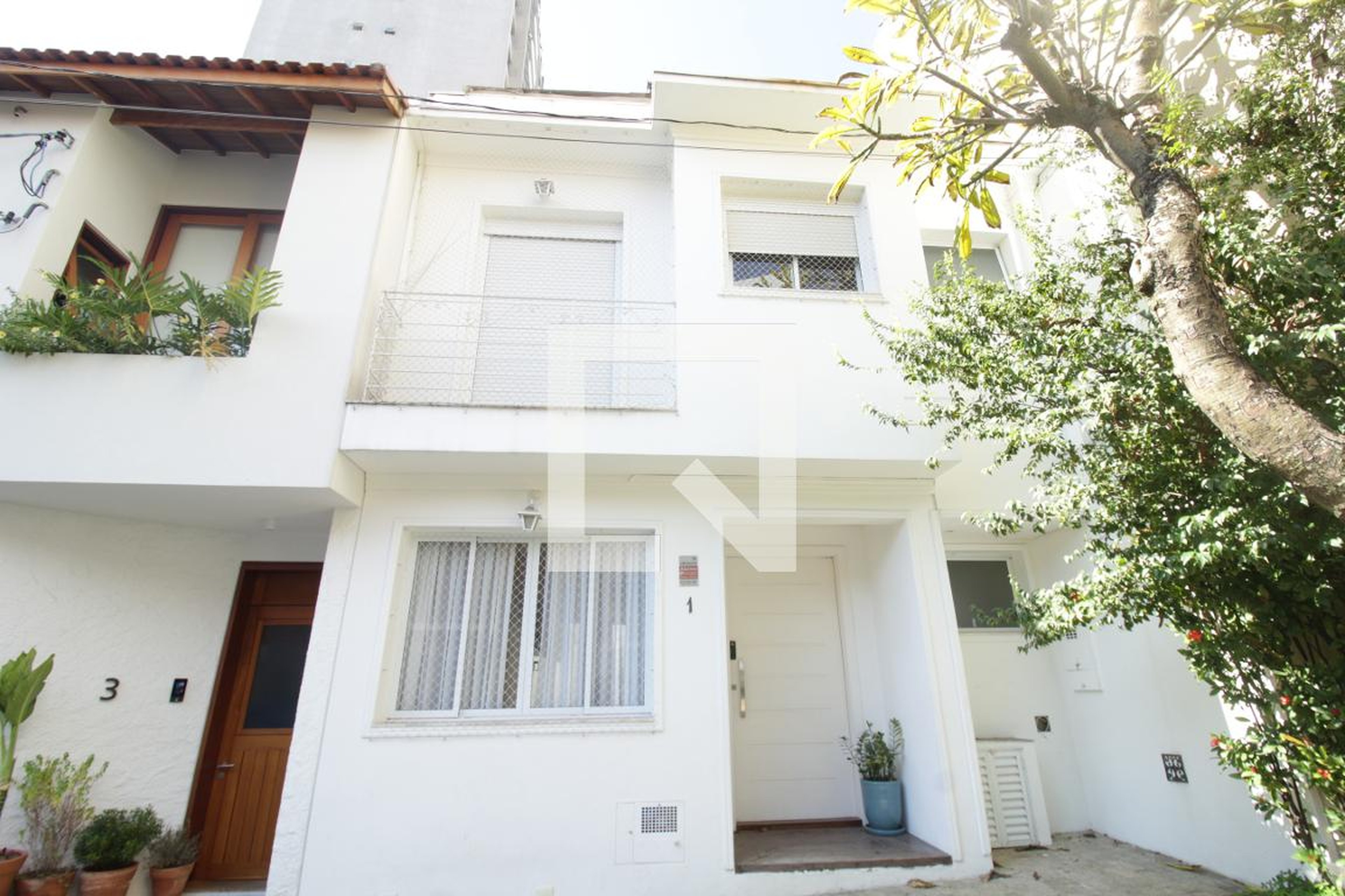 Fachada Condomínio em Rua João Gomes Xavier, 107