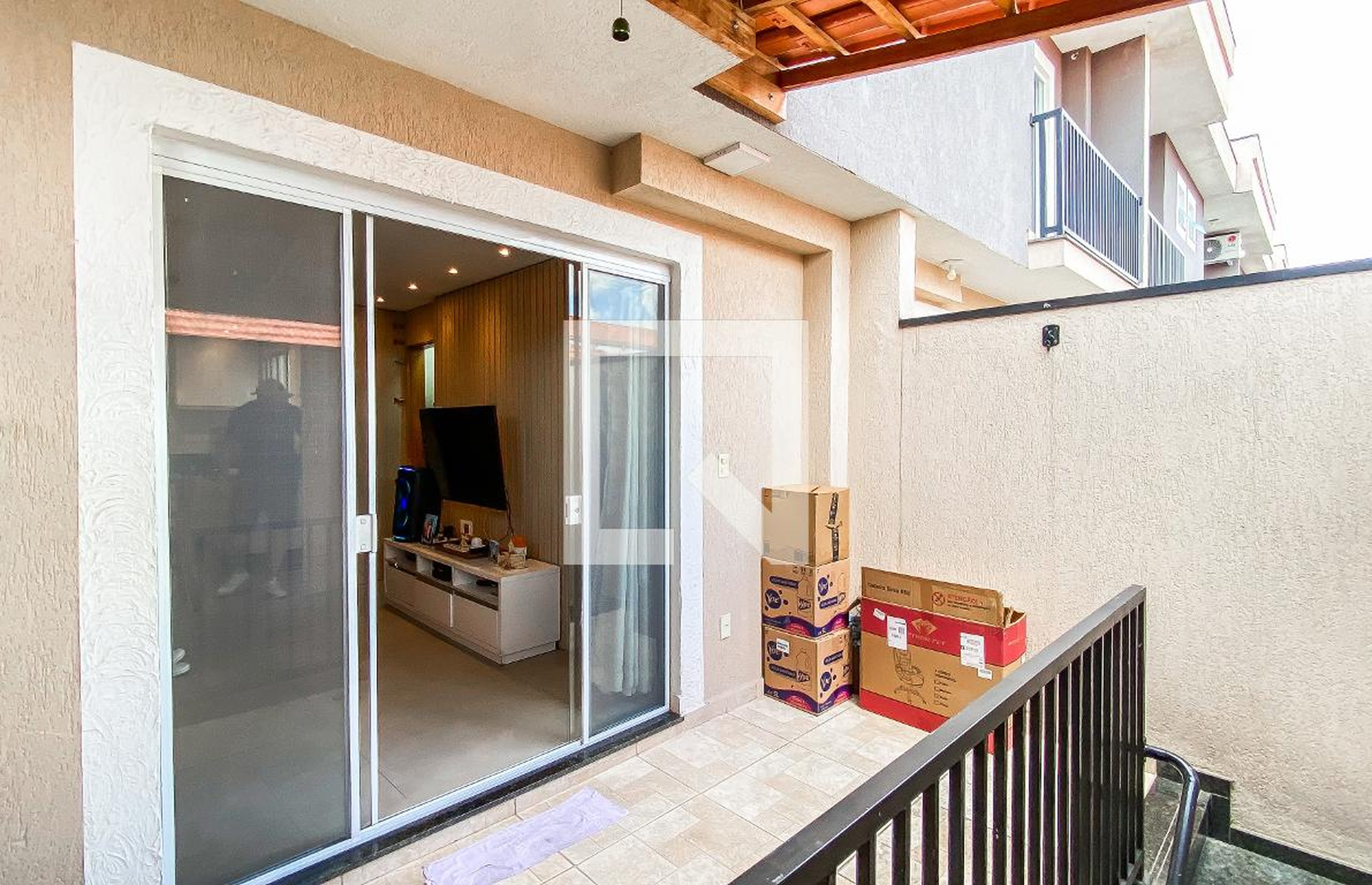 Churrasqueira Condomínio em Rua Majê, 92