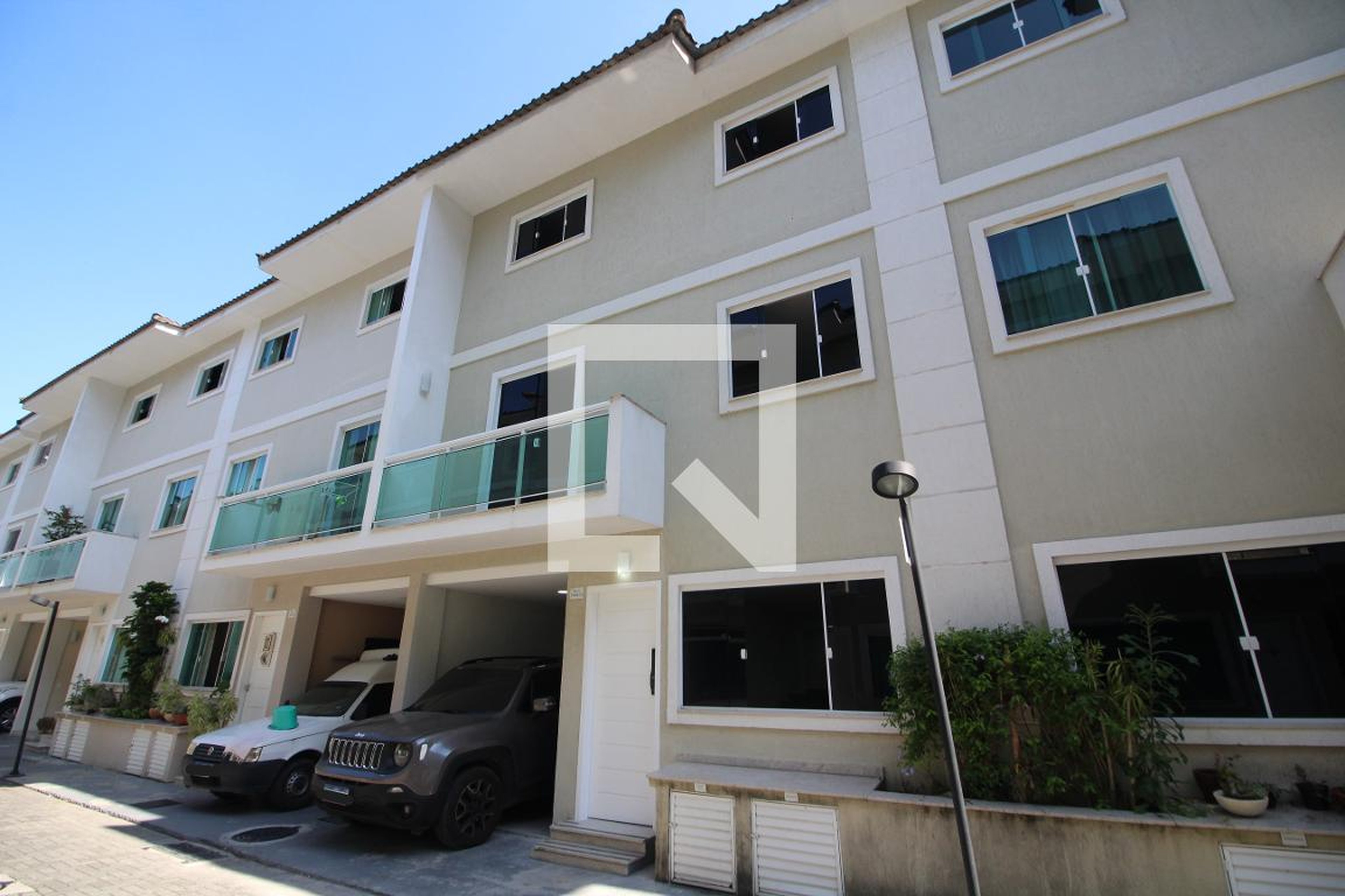 Fachada Condomínio em Estrada São Gonçalo, 676