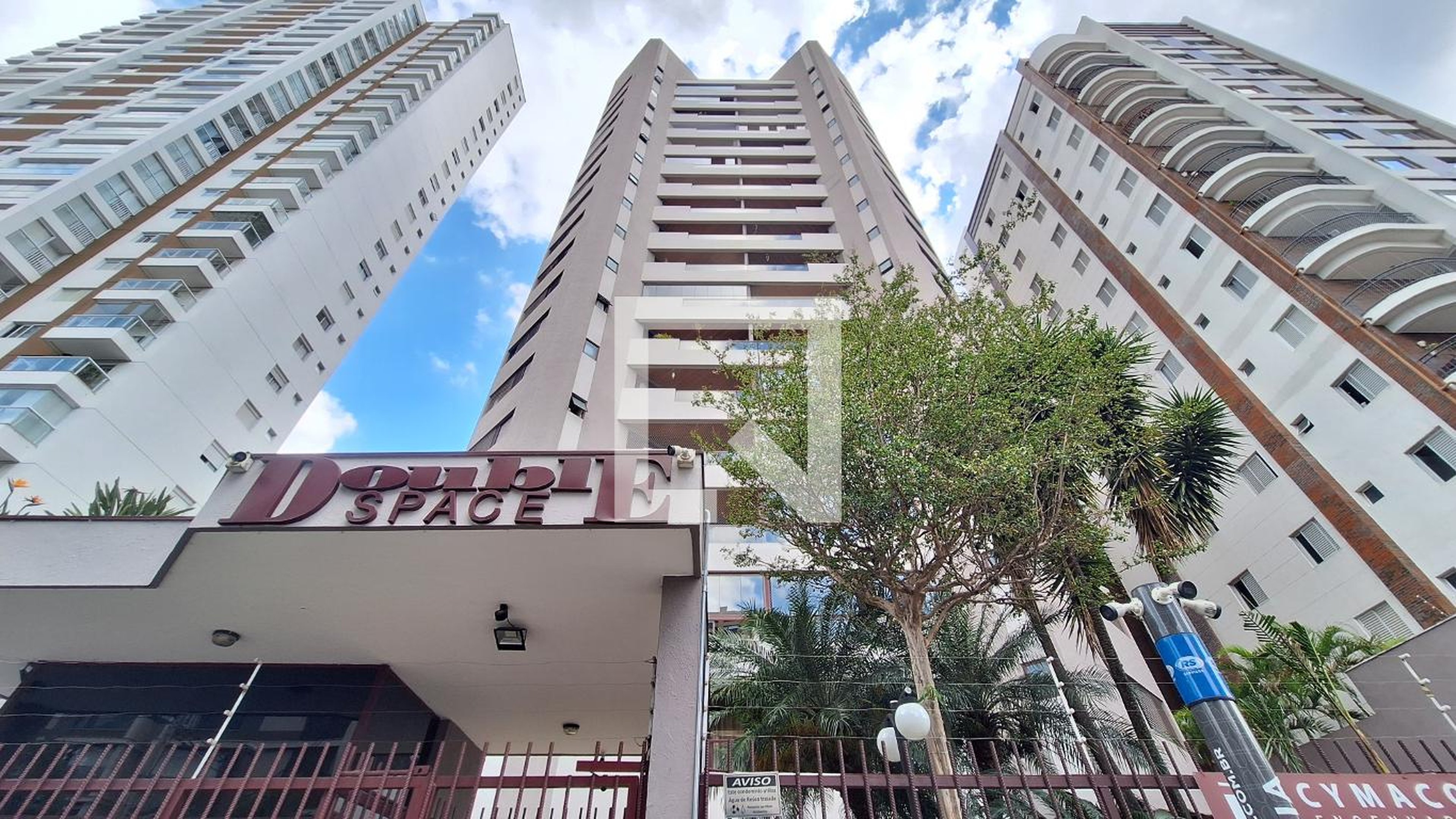 Fachada Condomínio Double Space