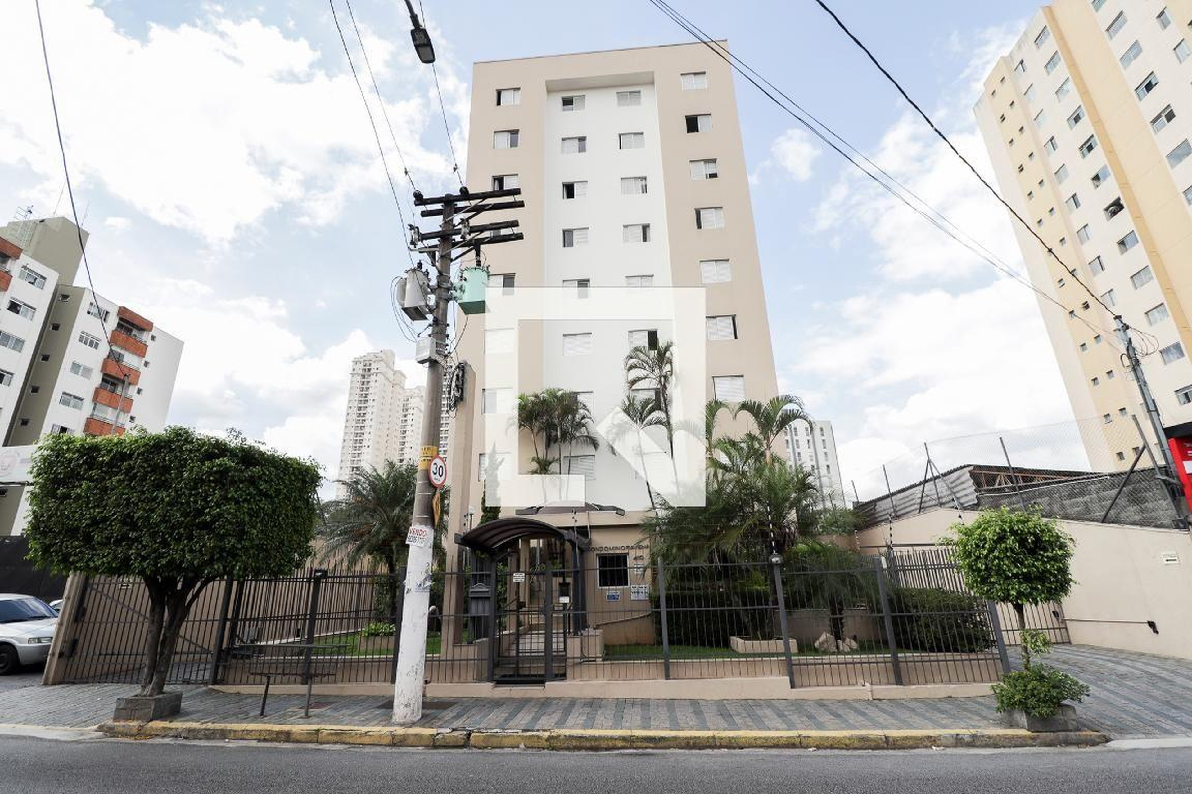 Fachada do Prédio Condomínio Ravena