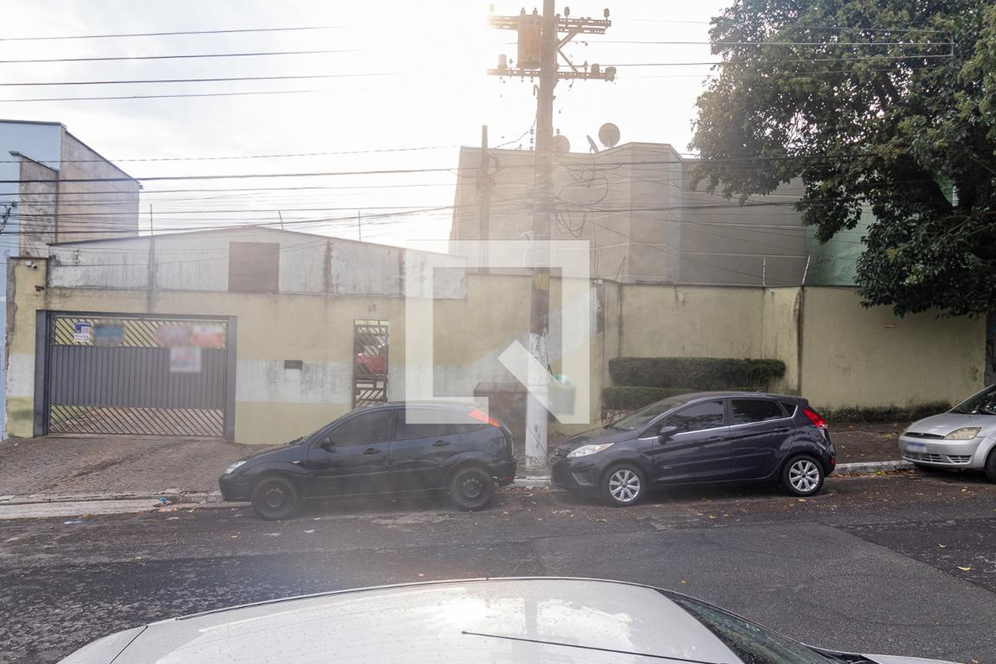 Fachada Condomínio em Rua Santo Henrique, 85
