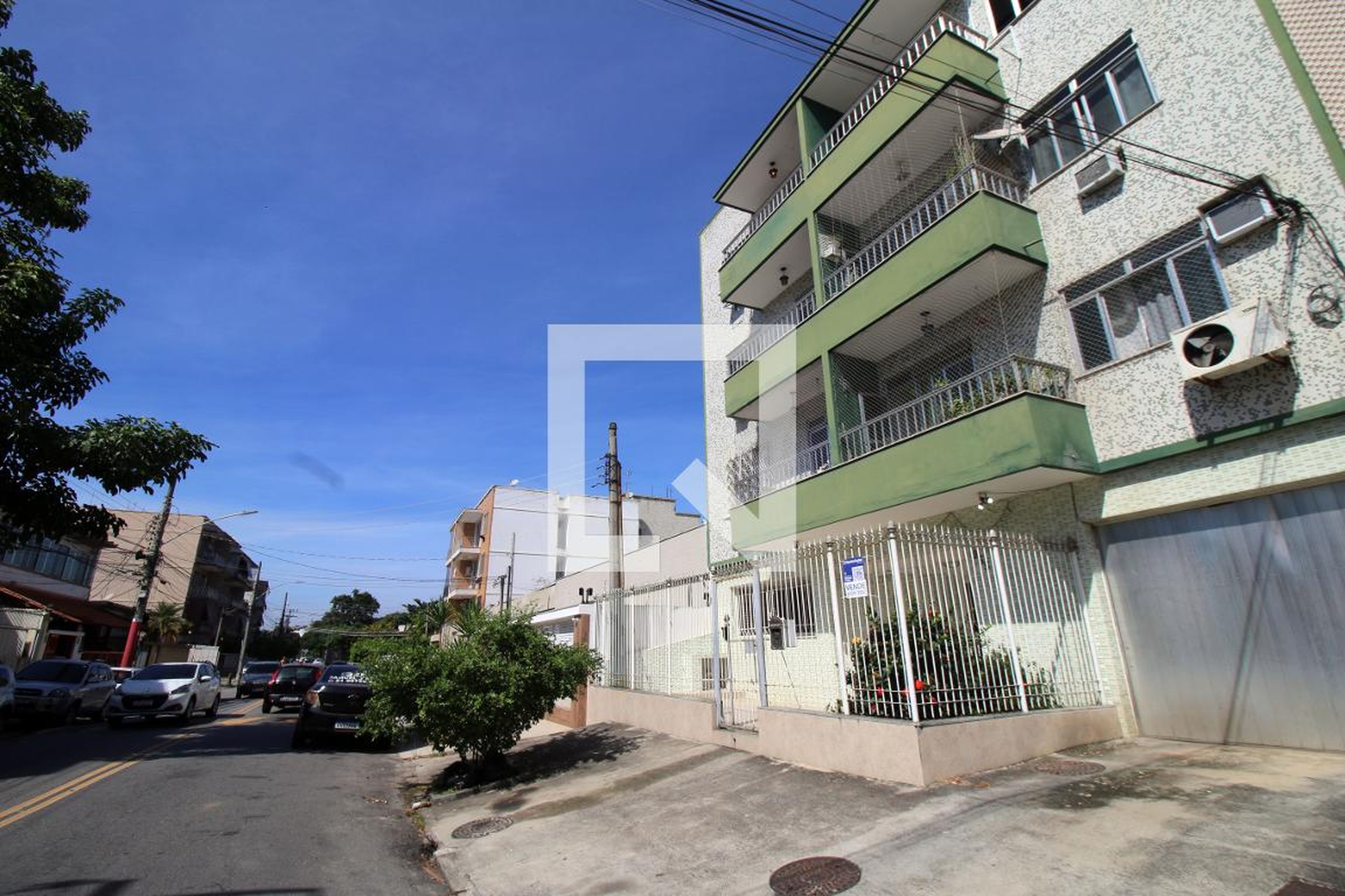 Fachada do Prédio Condomínio em Rua Manuel de Araújo, 265