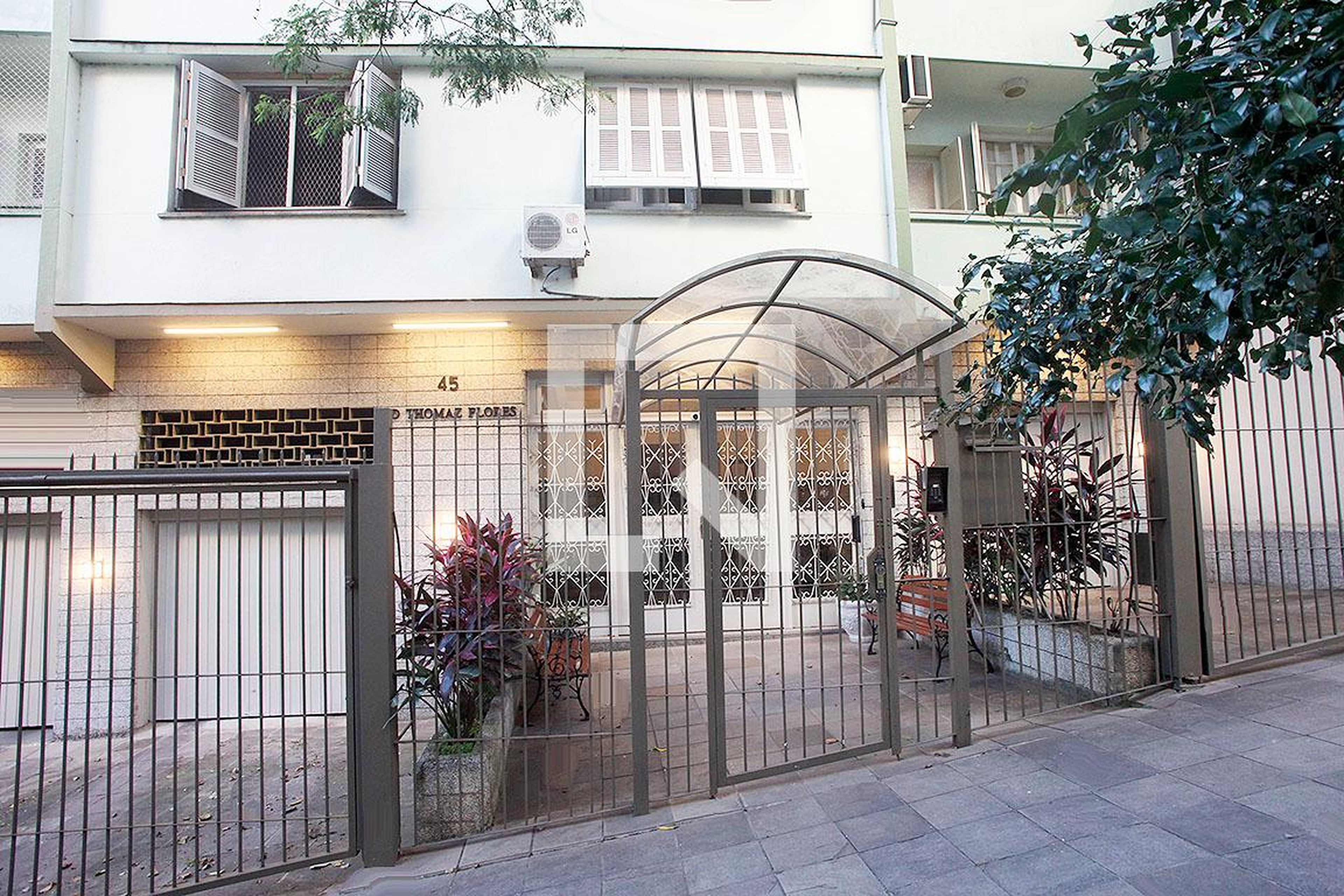 Fachada Edifício Thomaz Flores