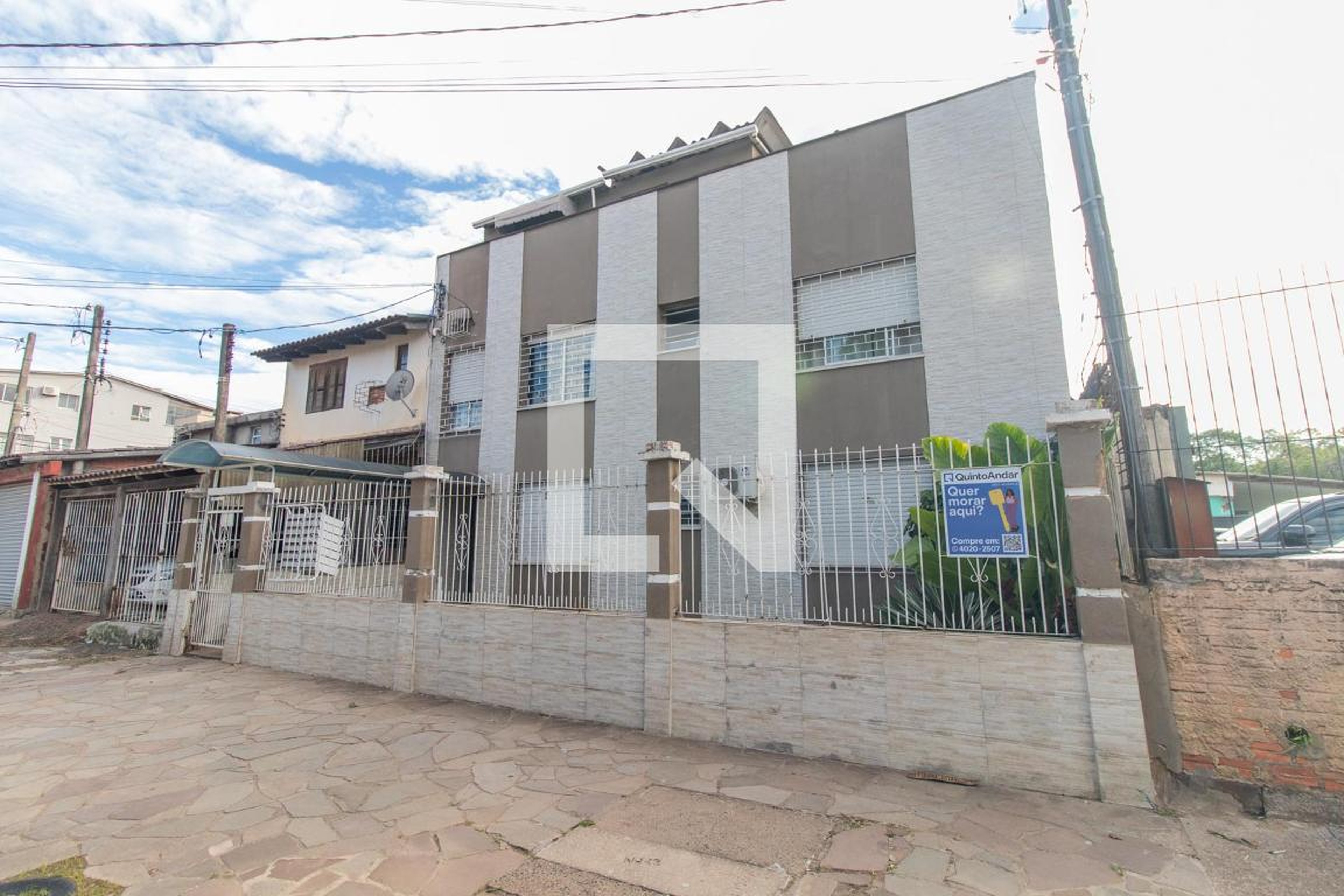 Fachada Condomínio em Rua Upamaroti, 609