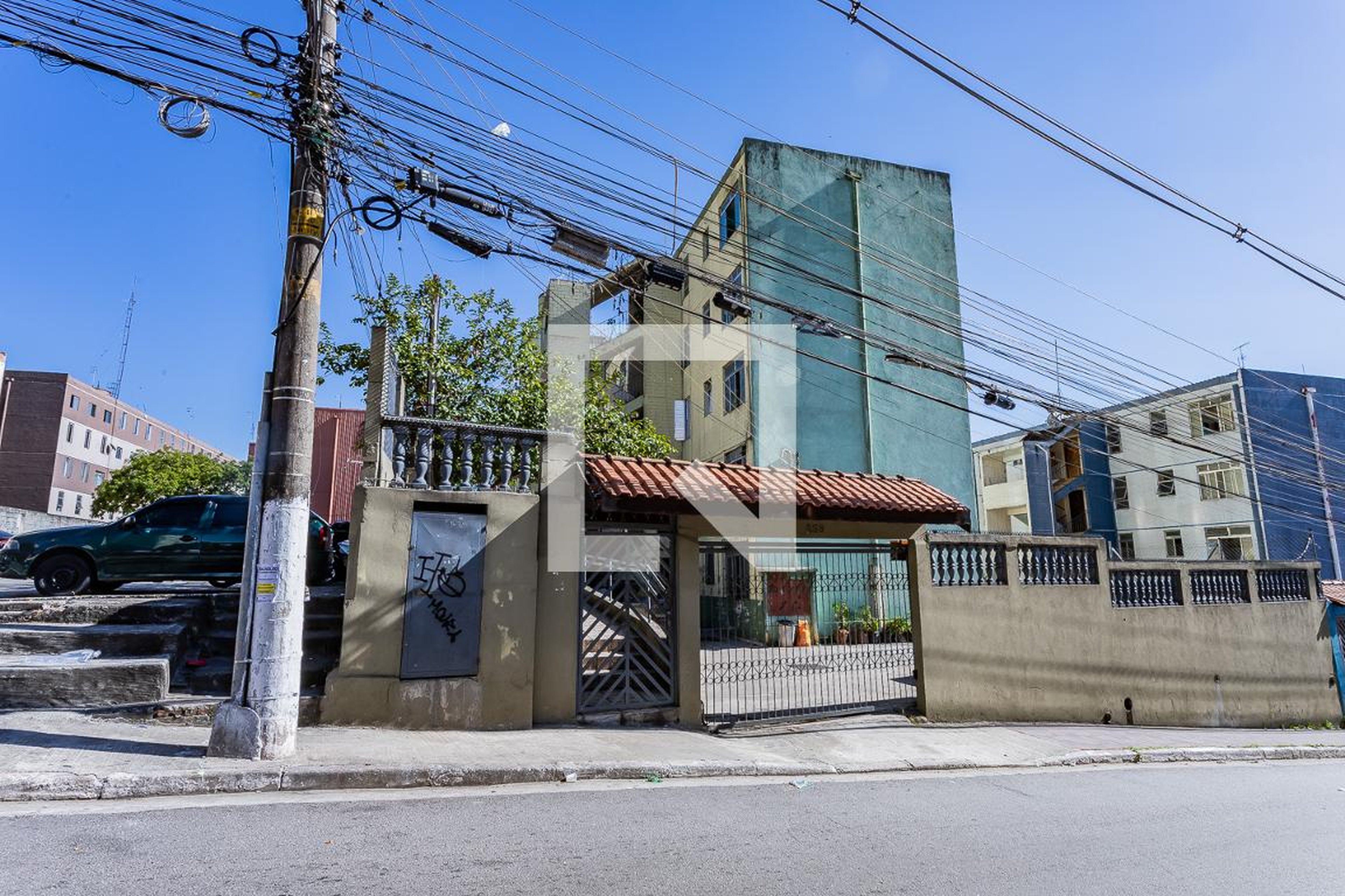 Fachada Condomínio em Rua João Amado Coutinho, 859
