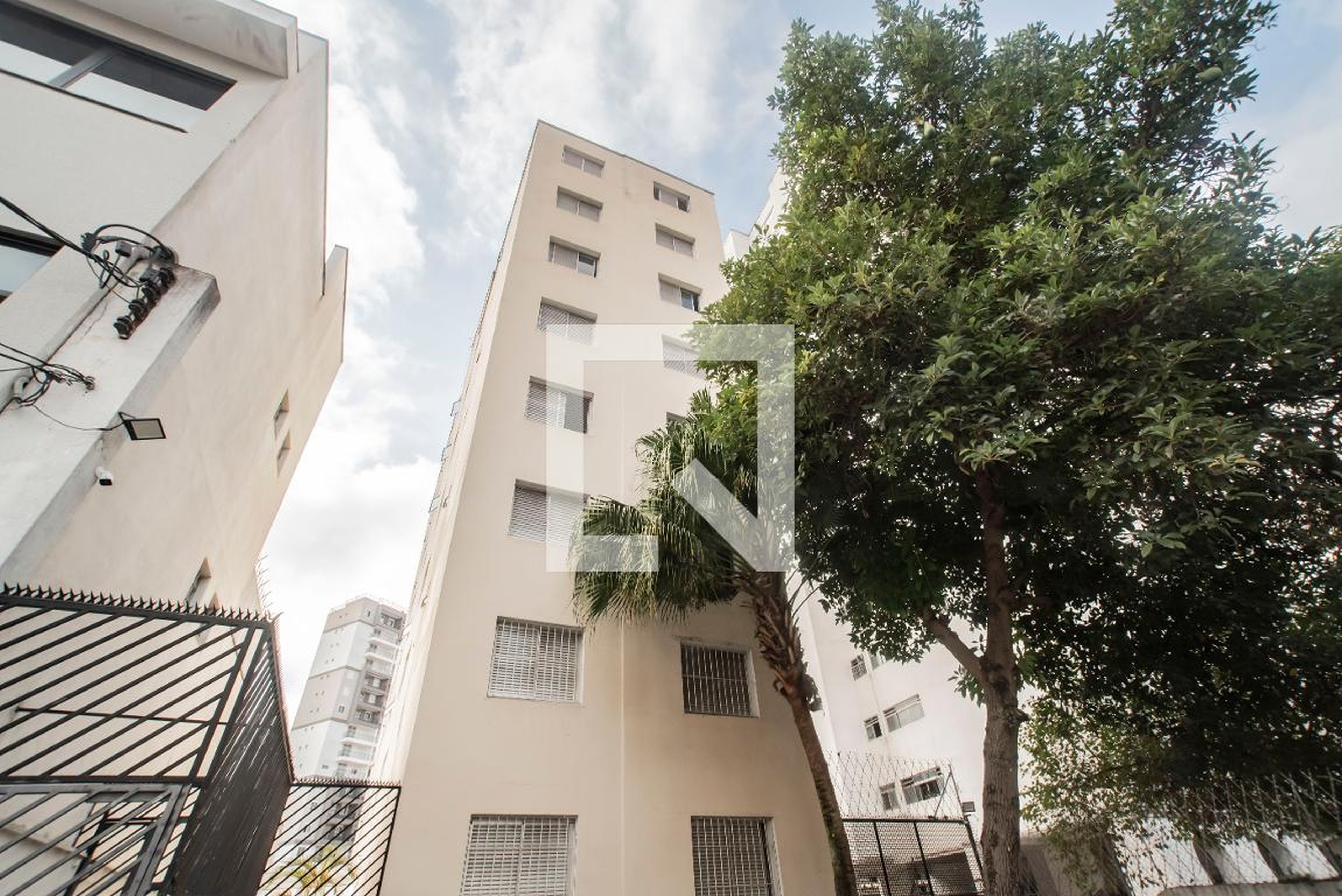 Fachada Condomínio em Rua Alcatrazes, 163