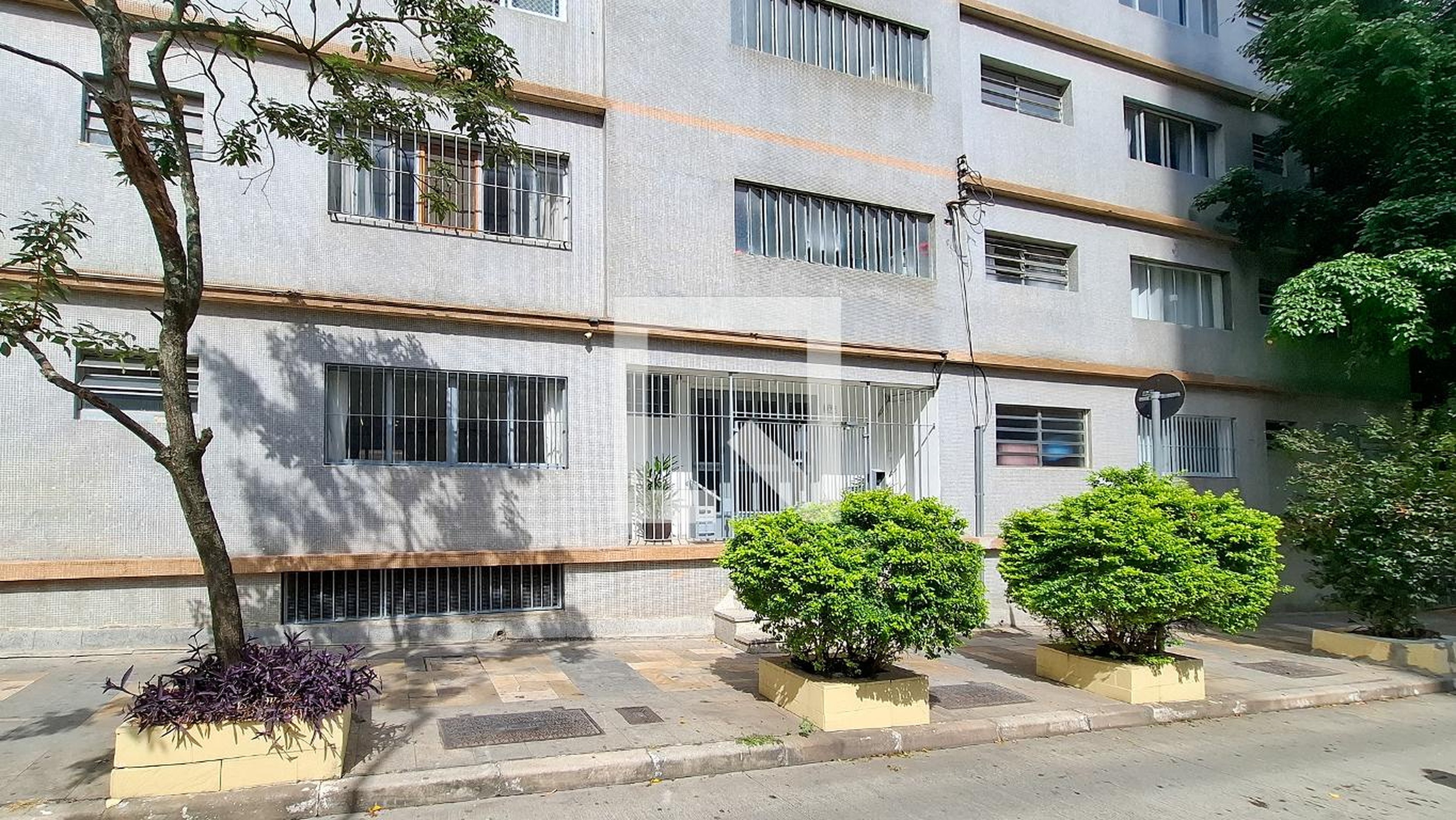 Fachada do Prédio Condomínio Jimenez