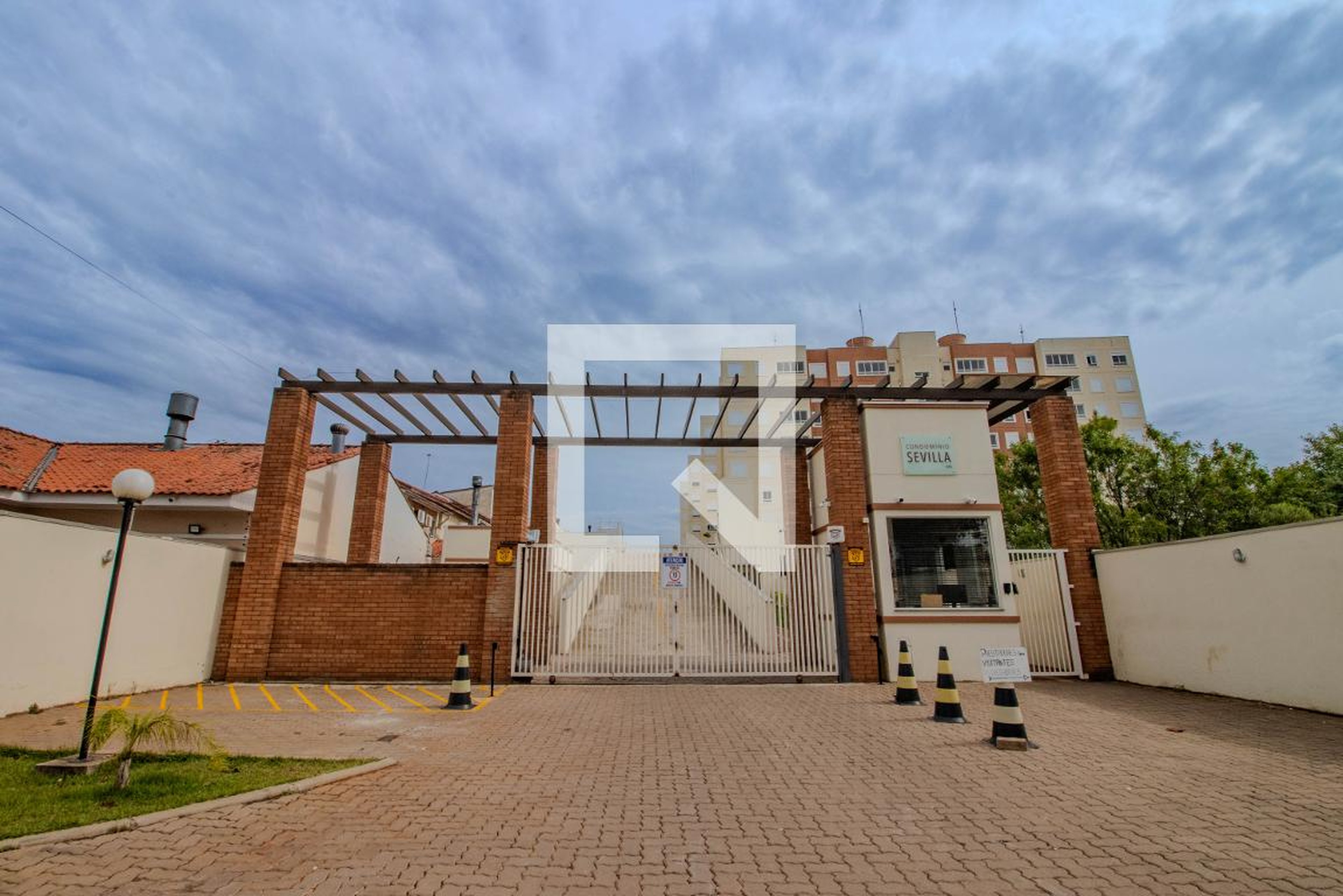 Fachada Residencial Sevilha